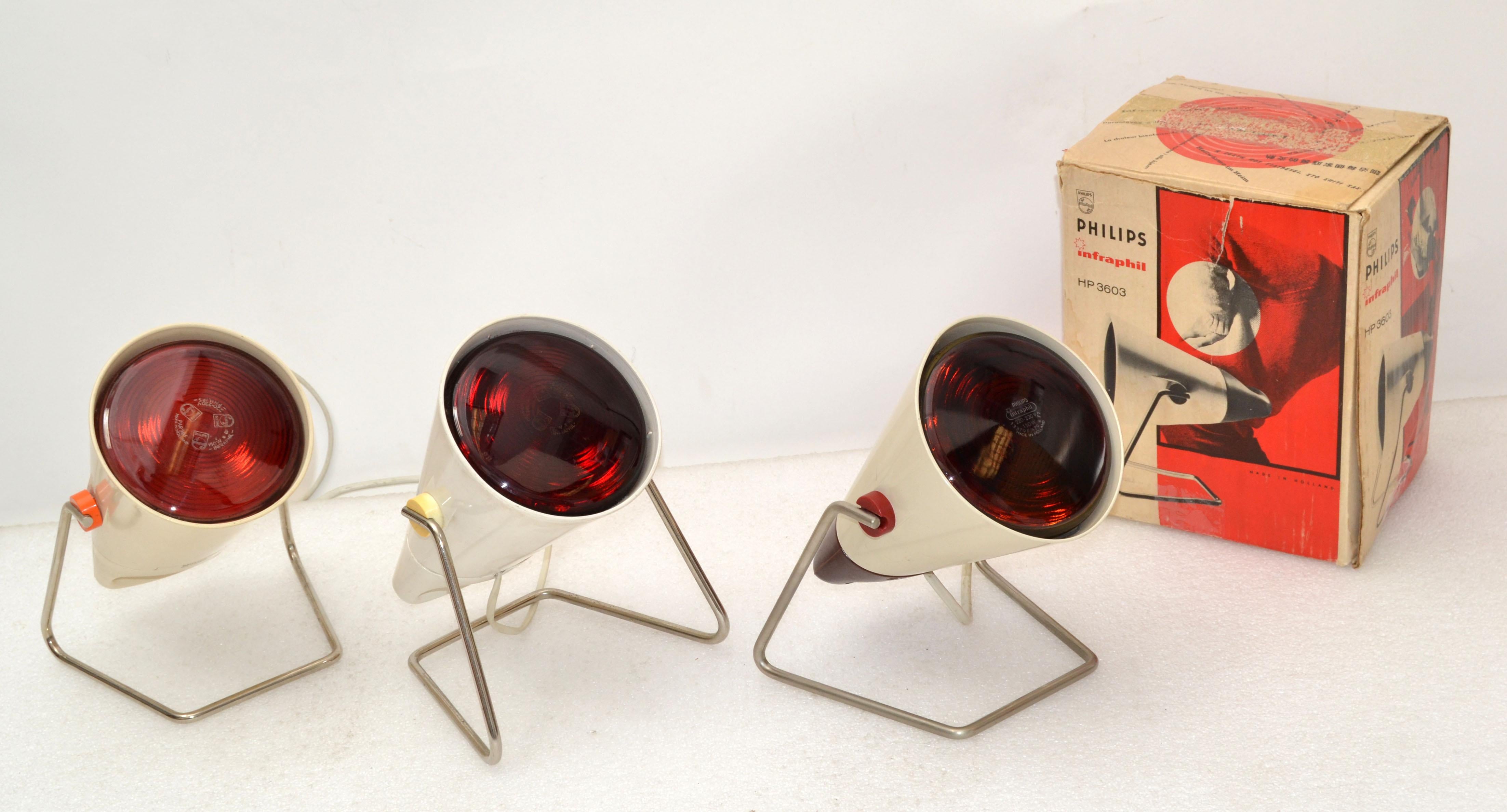 One of 3 Philips Vintage Infrared Heat Lamp Charlotte Perriand HP 3603 Infraphil For Sale 1