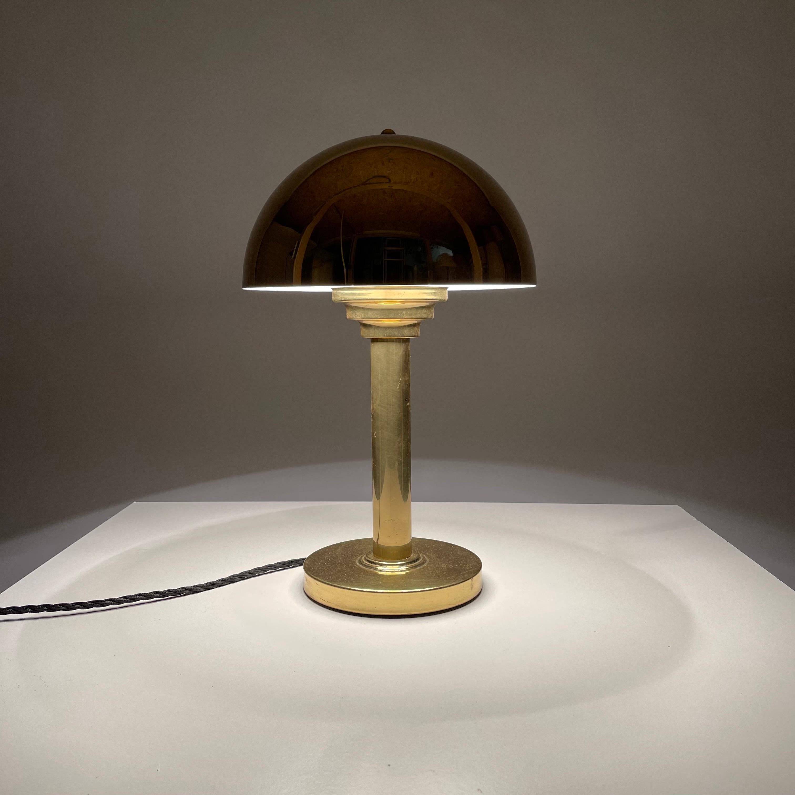 1 of 7 Art Deco Brass Mushroom Table Lamps, Austria, 1970s In Good Condition For Sale In Vienna, AT