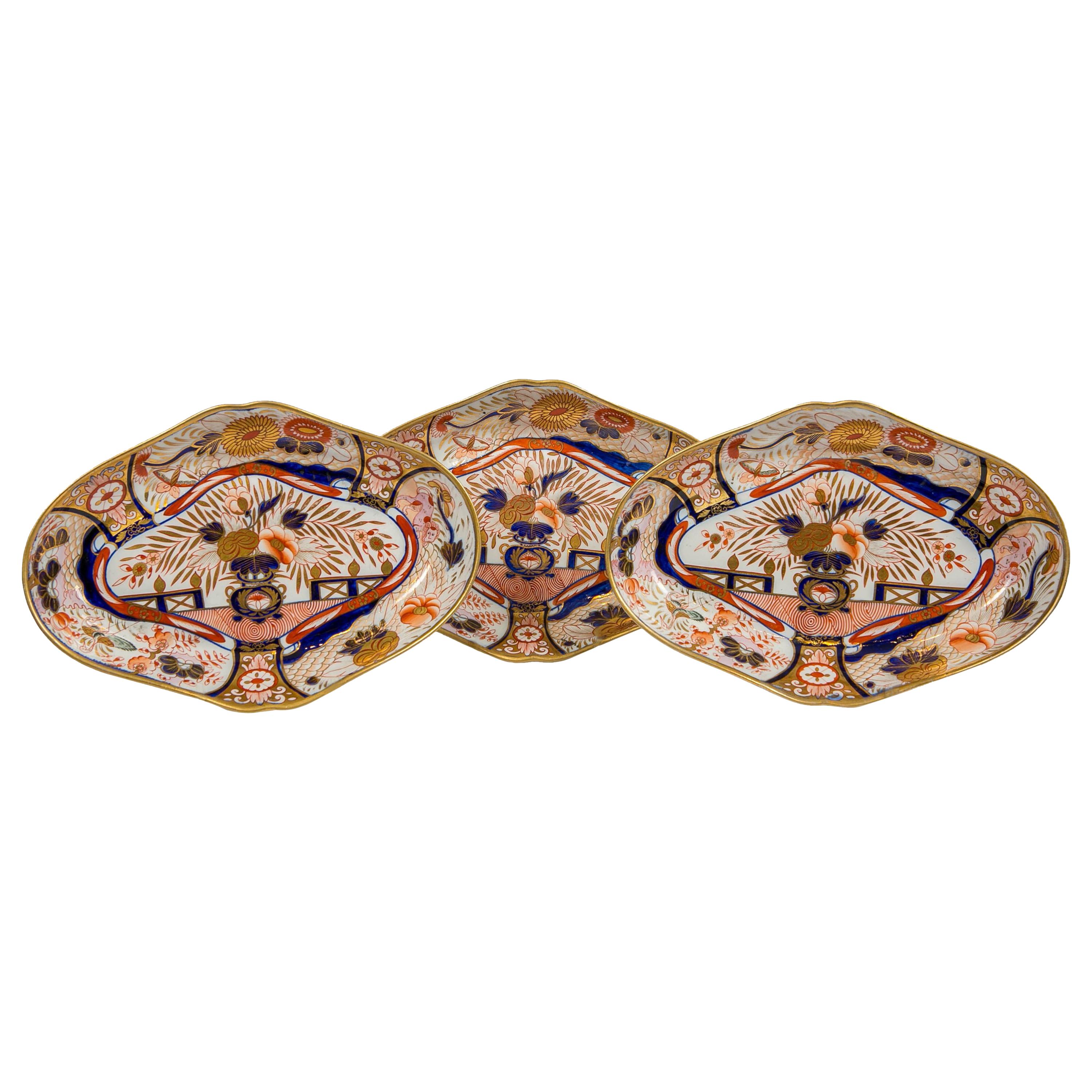 One of a Group of 3 Coalport Admiral Nelson Pattern Oval Dishes, England, c-1810