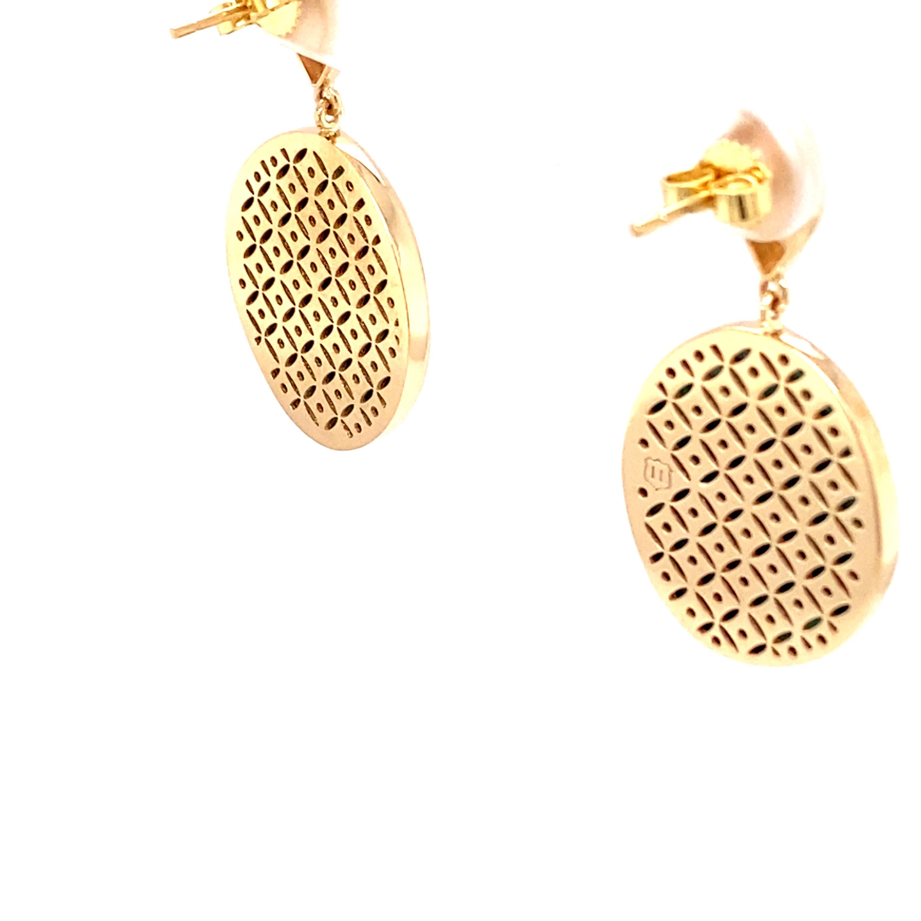 One of a Kind 14k Yellow Gold and Diamond Teardrop Oval Emerald Slice Earrings In New Condition For Sale In New York City, NY