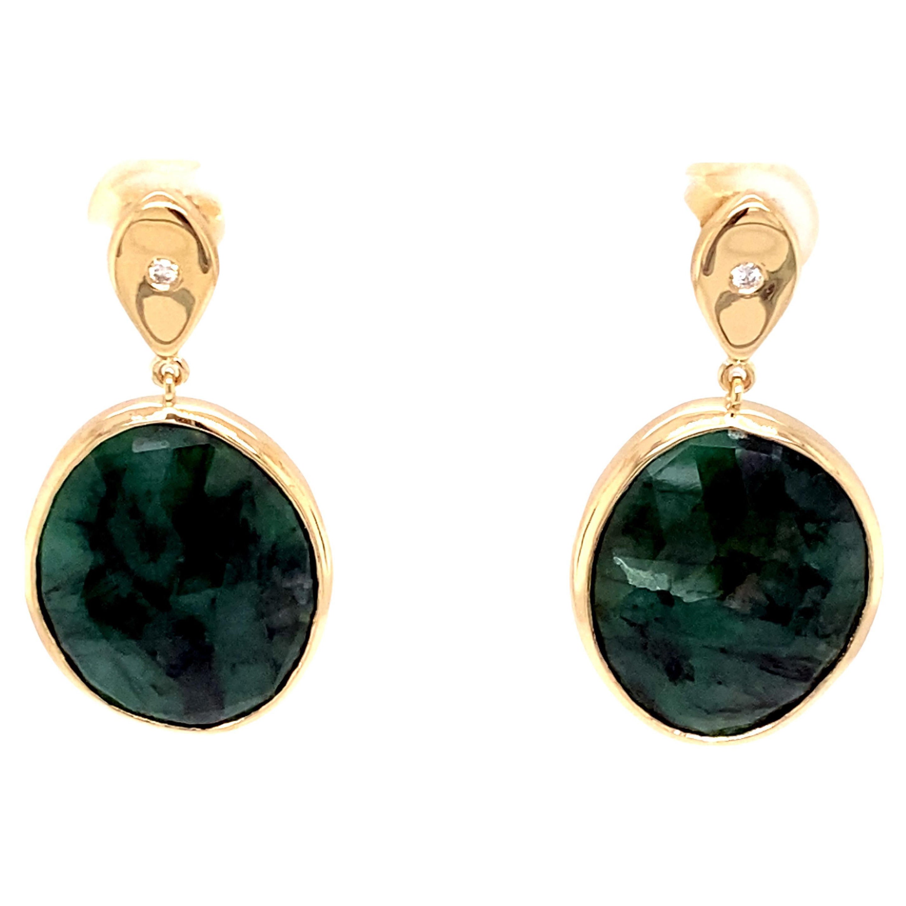 Pendientes Únicos de Oro Amarillo de 14k y Diamantes Lágrima Ovalada de Esmeralda en venta