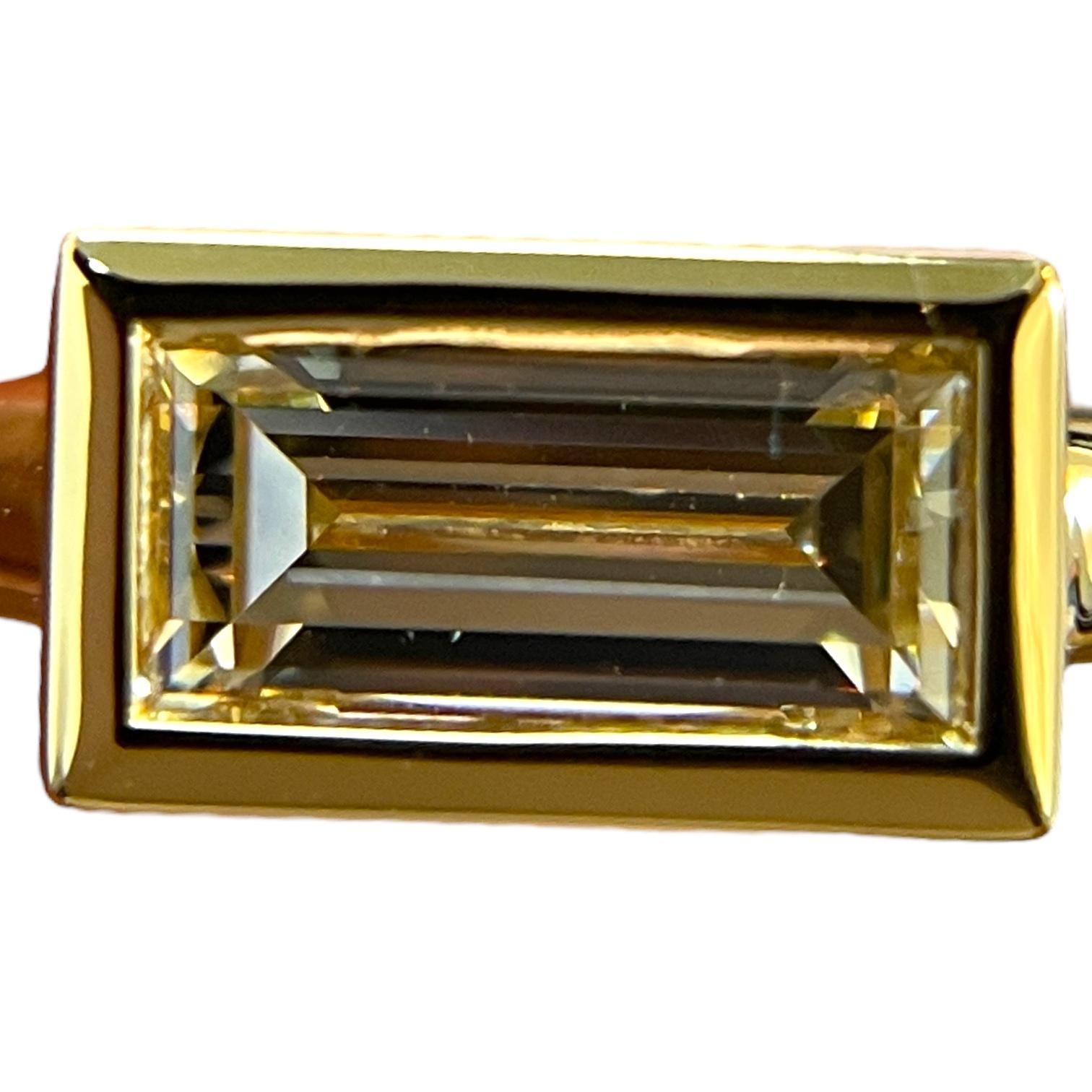 Modern One of a kind 18K Yellow Gold Bezel Baguette Natural Diamond Ring For Sale