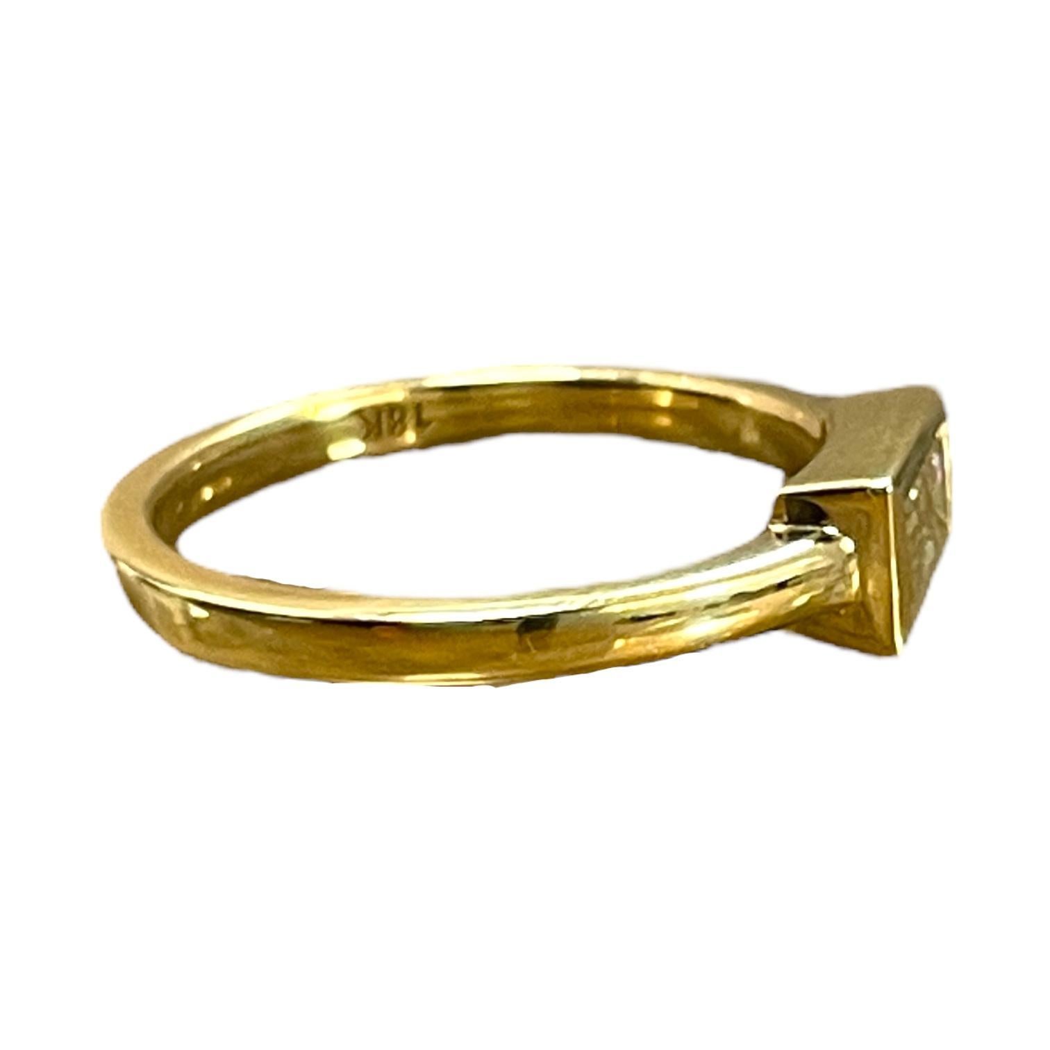 One of a kind 18K Yellow Gold Bezel Baguette Natural Diamond Ring For Sale 2