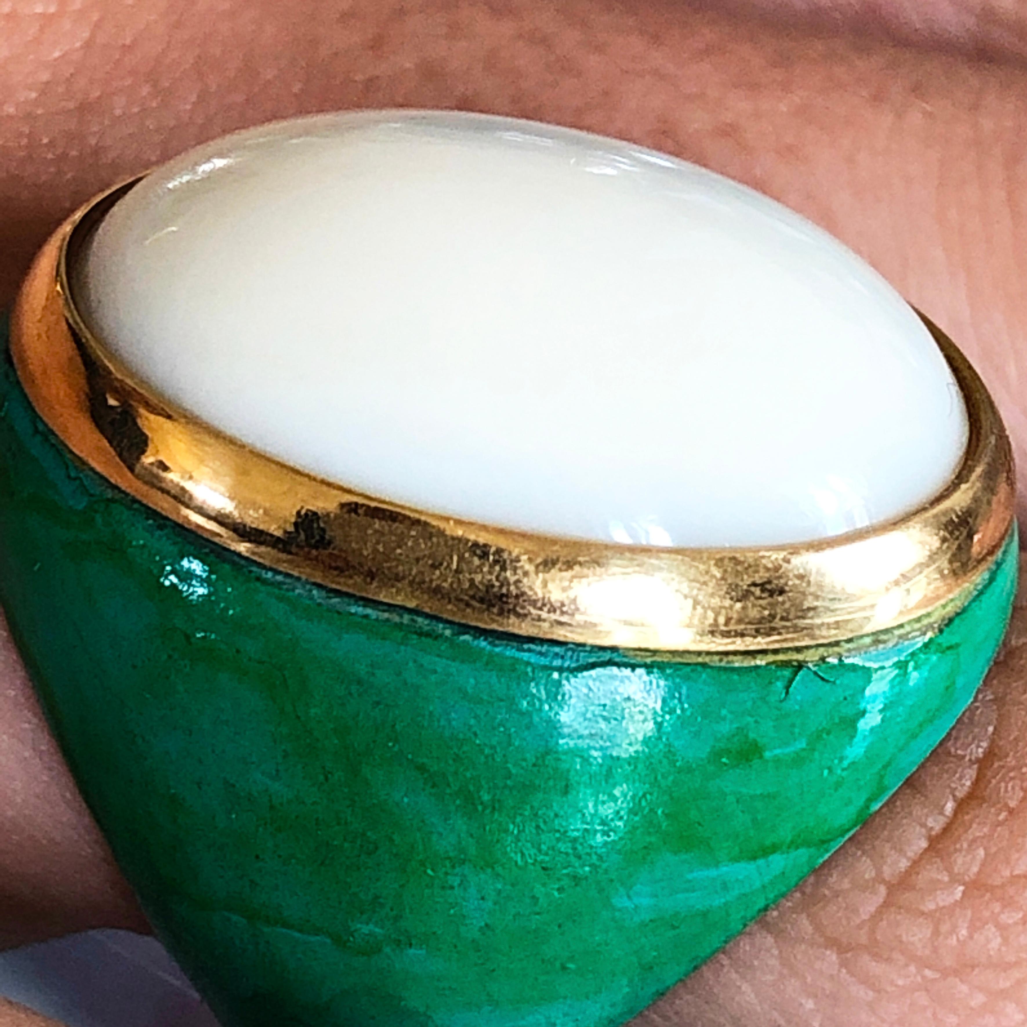 Berca Einzigartiger 20 Kt natürlicher weißer Opal Oxidierter Messing Gold Cocktail-Ring im Angebot 4