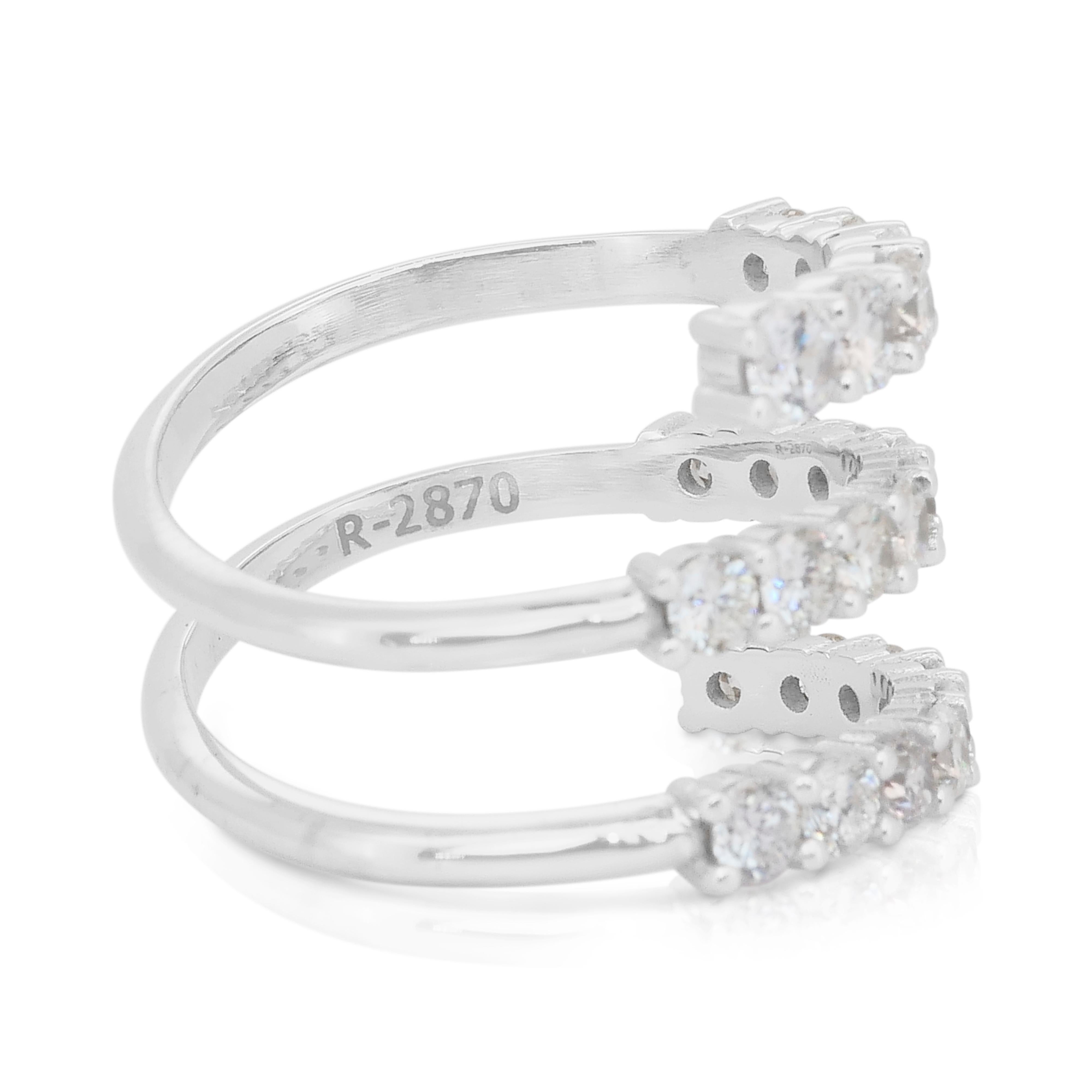 Round Cut One of a Kind 2.01ct Natural Diamonds Ring in 18k White Gold - IGI Certified For Sale