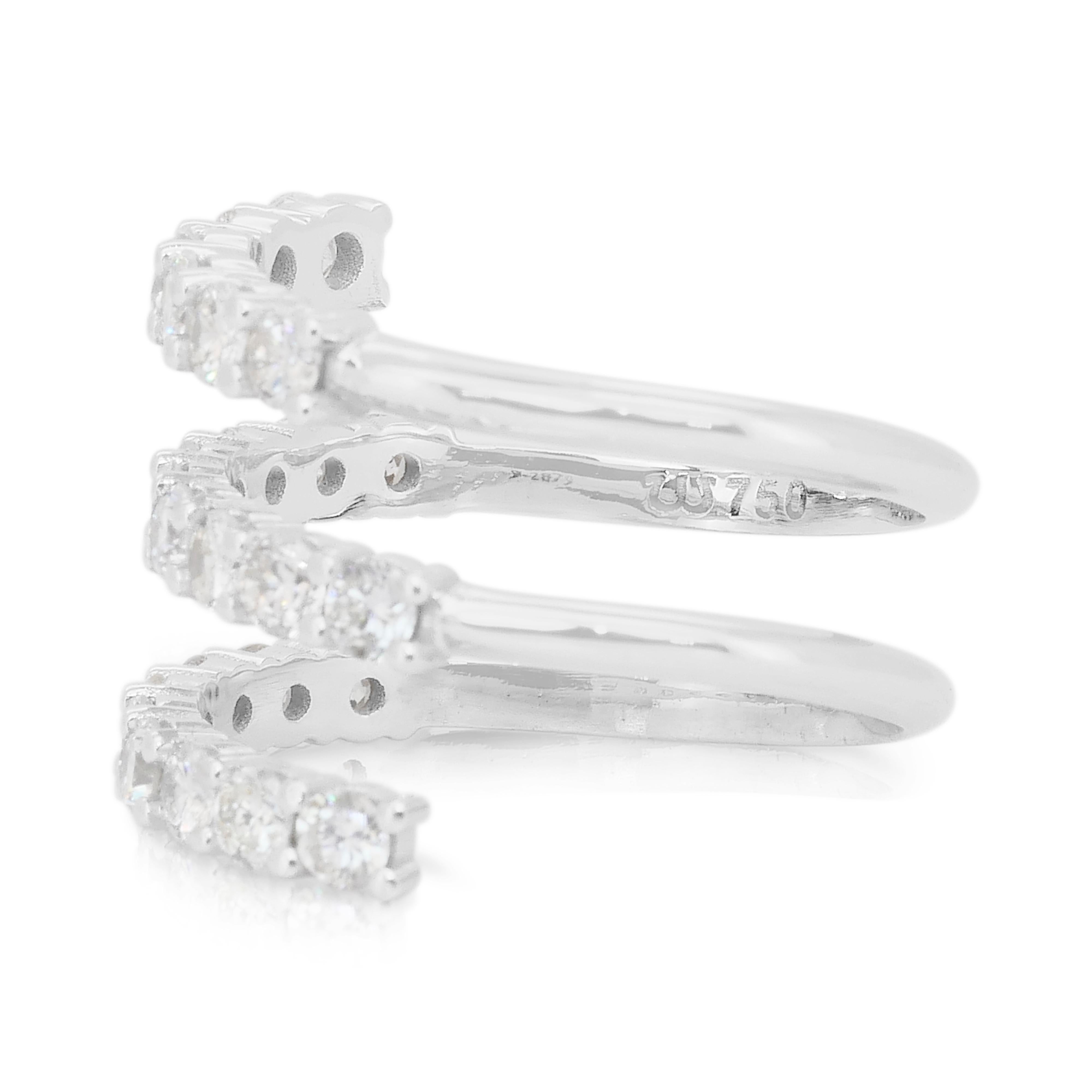 One of a Kind 2.01ct Natural Diamonds Ring in 18k White Gold - IGI Certified In New Condition For Sale In רמת גן, IL
