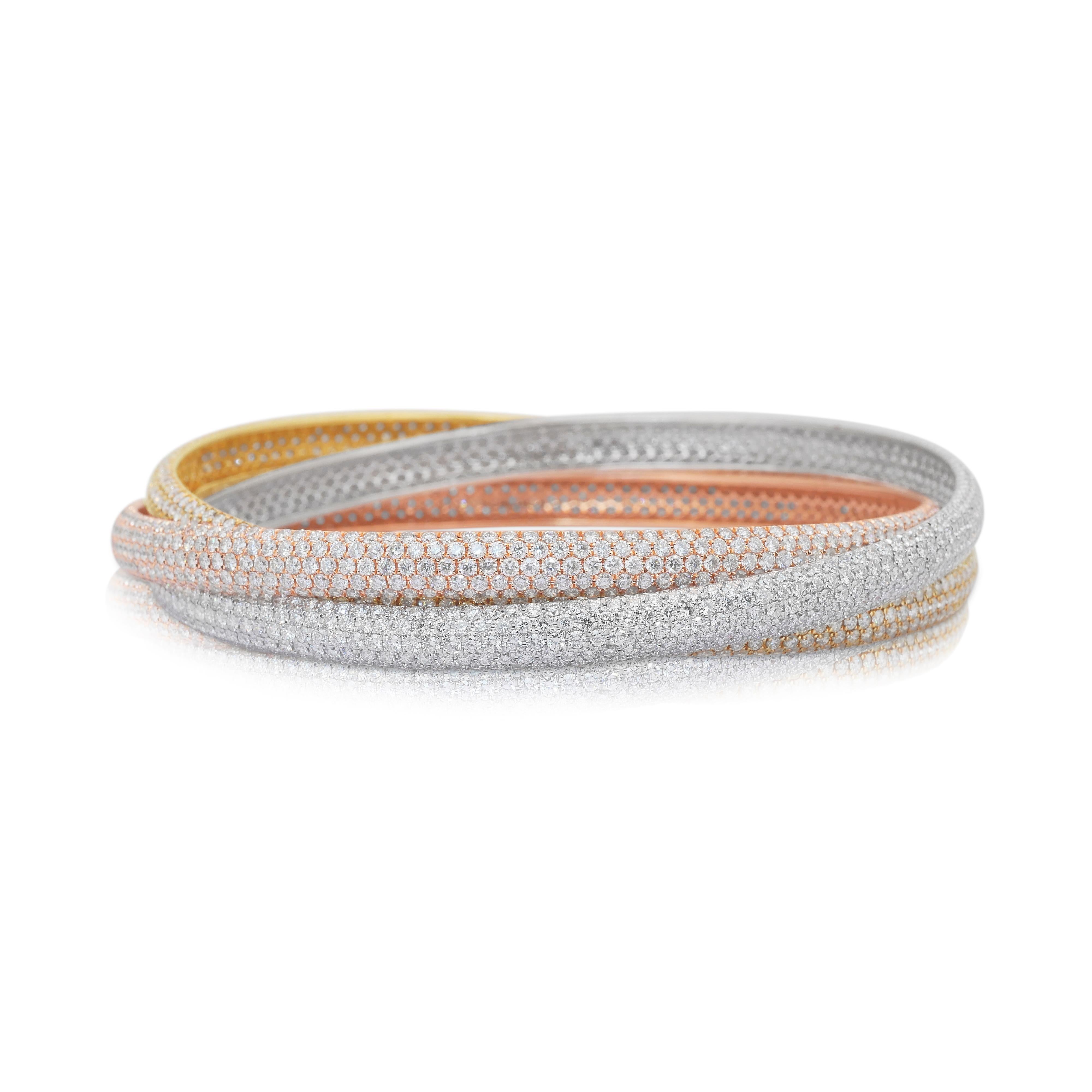 Round Cut One of a Kind 23.80ct Diamonds Bracelet in 18k Yellow, Rose, and White Gold For Sale
