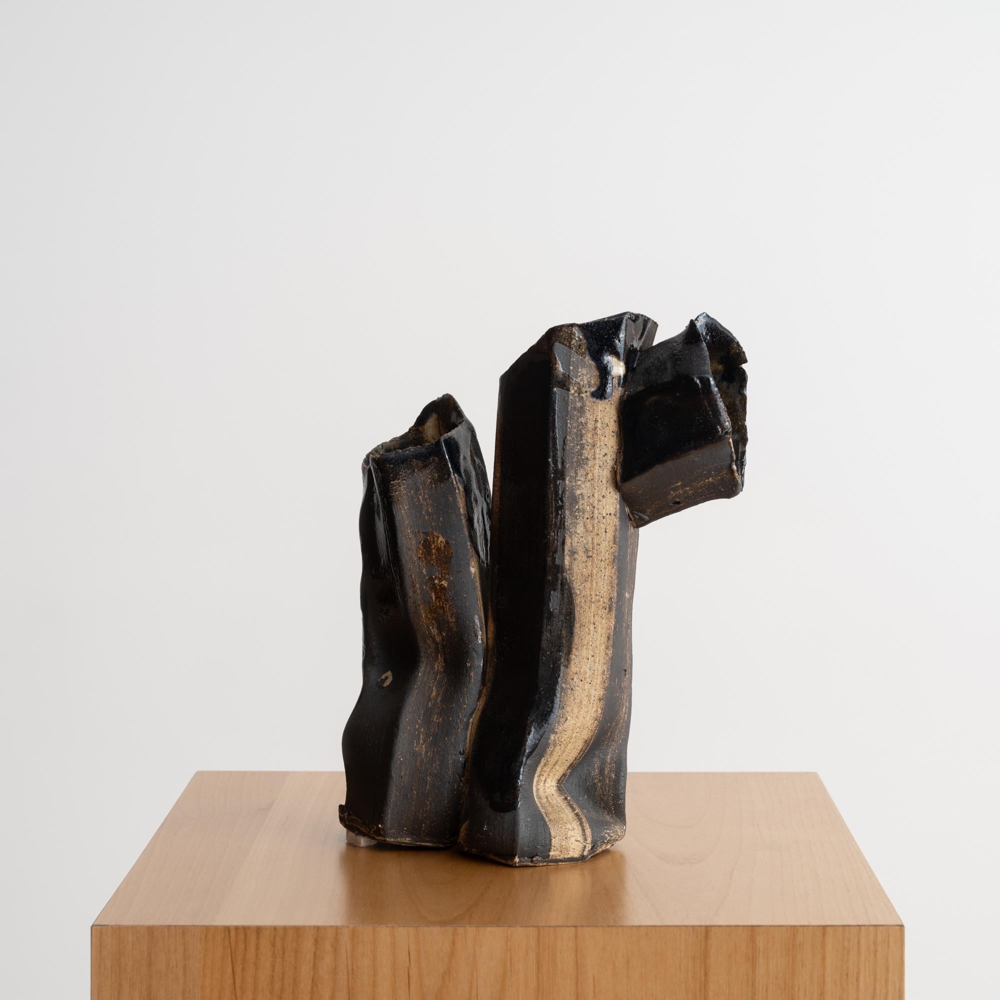 One-of-a-Kind Contemporary Sculptural Vase in Black & Tan Speckled Ceramic For Sale 5
