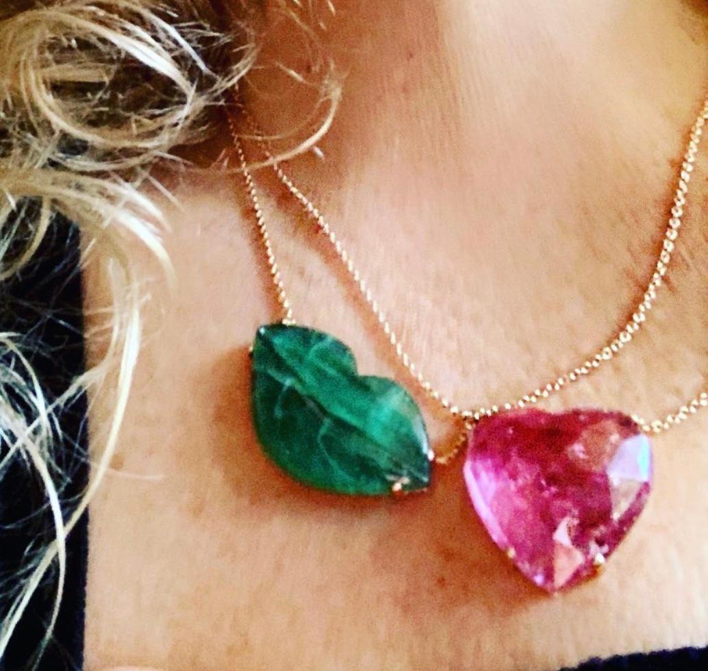 The green tourmaline lips necklace is designed by Christina Alexiou.
This necklace is crafted with 18k pink gold and is made in Greece. This is a one of a kind piece, due to the size and color of the stone. Both smooth and bold, this lip motif