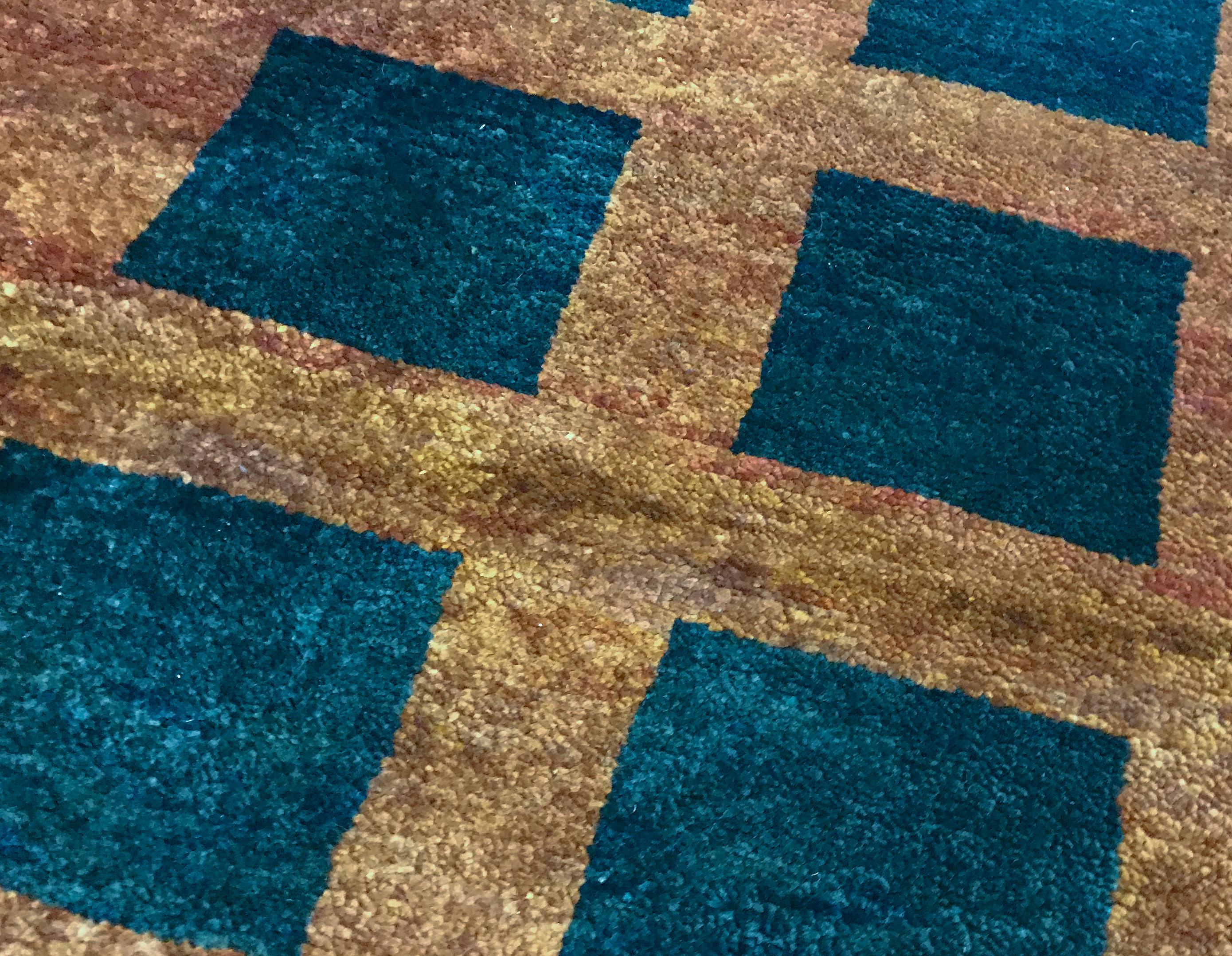 One of a Kind Contemporary Handwoven Wool Area Rug 5' x 7'5”.   In New Condition For Sale In Secaucus, NJ