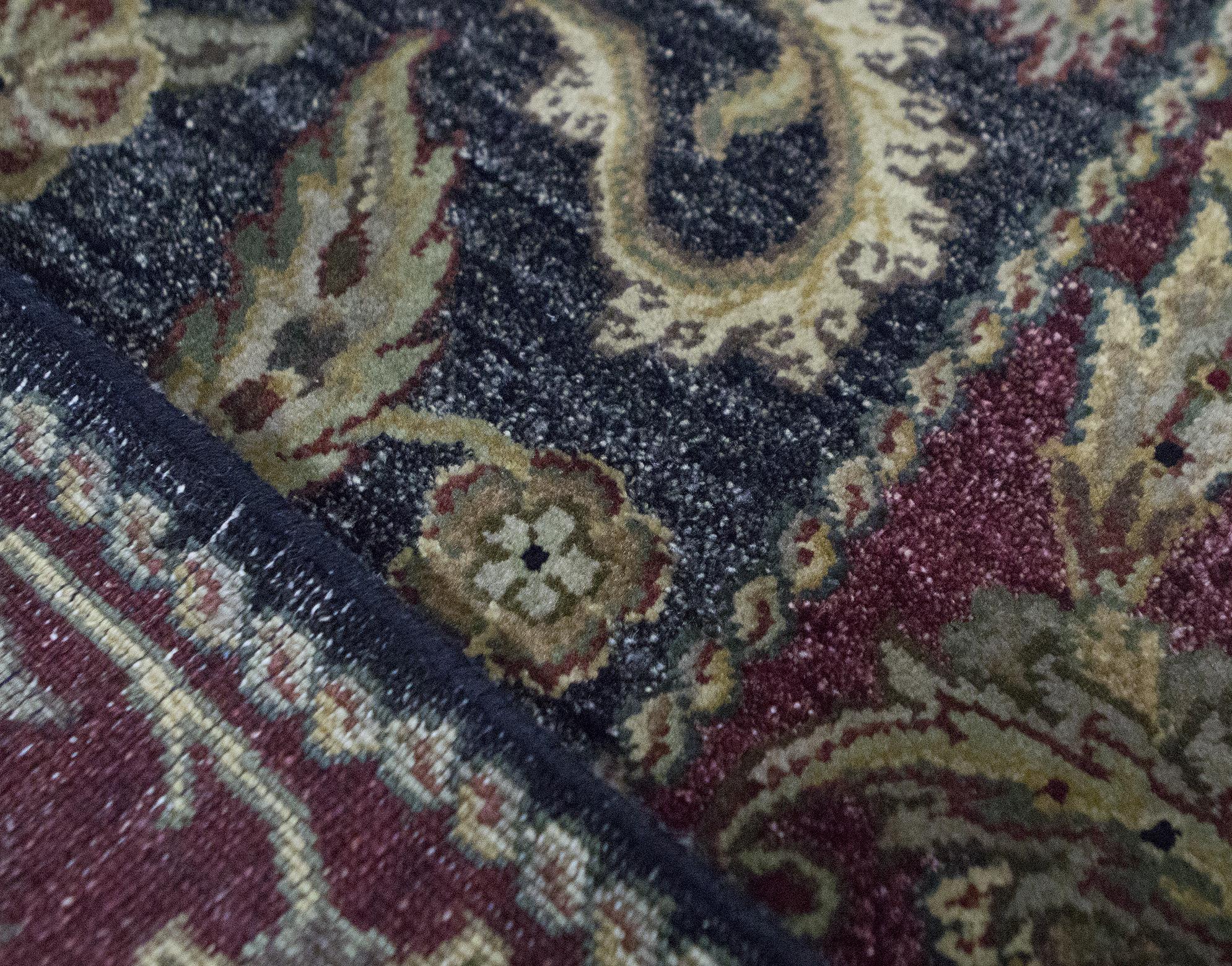 Traditionelle, handgewebte Handgewebe, Unikat  Teppich aus Wolle 6'1 x 8'11 im Zustand „Neu“ im Angebot in Secaucus, NJ