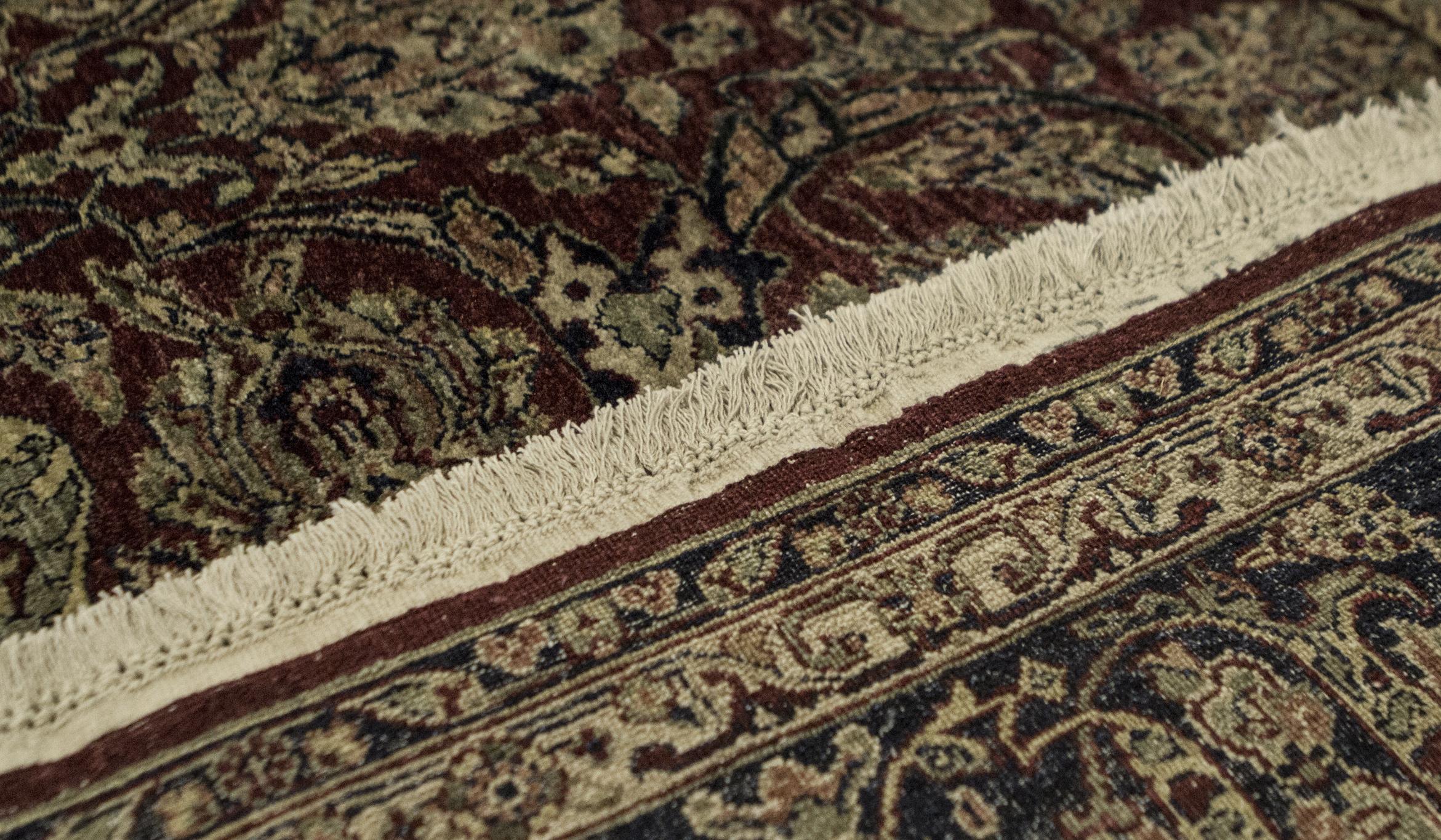 Traditionelle, handgewebte Handgewebe, Unikat  Teppich aus Wolle 6'3 x 9'2 (21. Jahrhundert und zeitgenössisch) im Angebot
