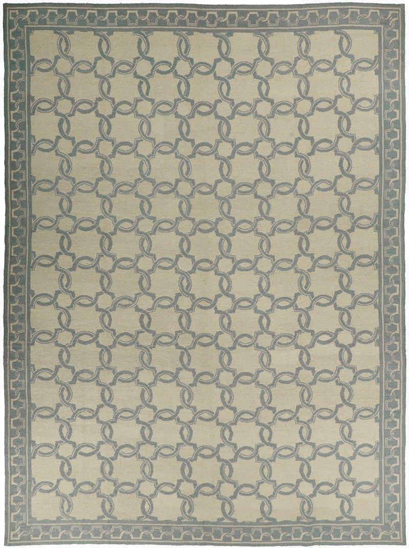 Basierend auf einem Originalgemälde aus Asmara, das von Moguln und italienischen Marmorintarsien aus dem 17. Ein elfenbeinfarbener Hintergrund ist mit einem geometrischen Muster in Selleriegrün überlagert. Dieser handgefertigte Teppich aus feinem,