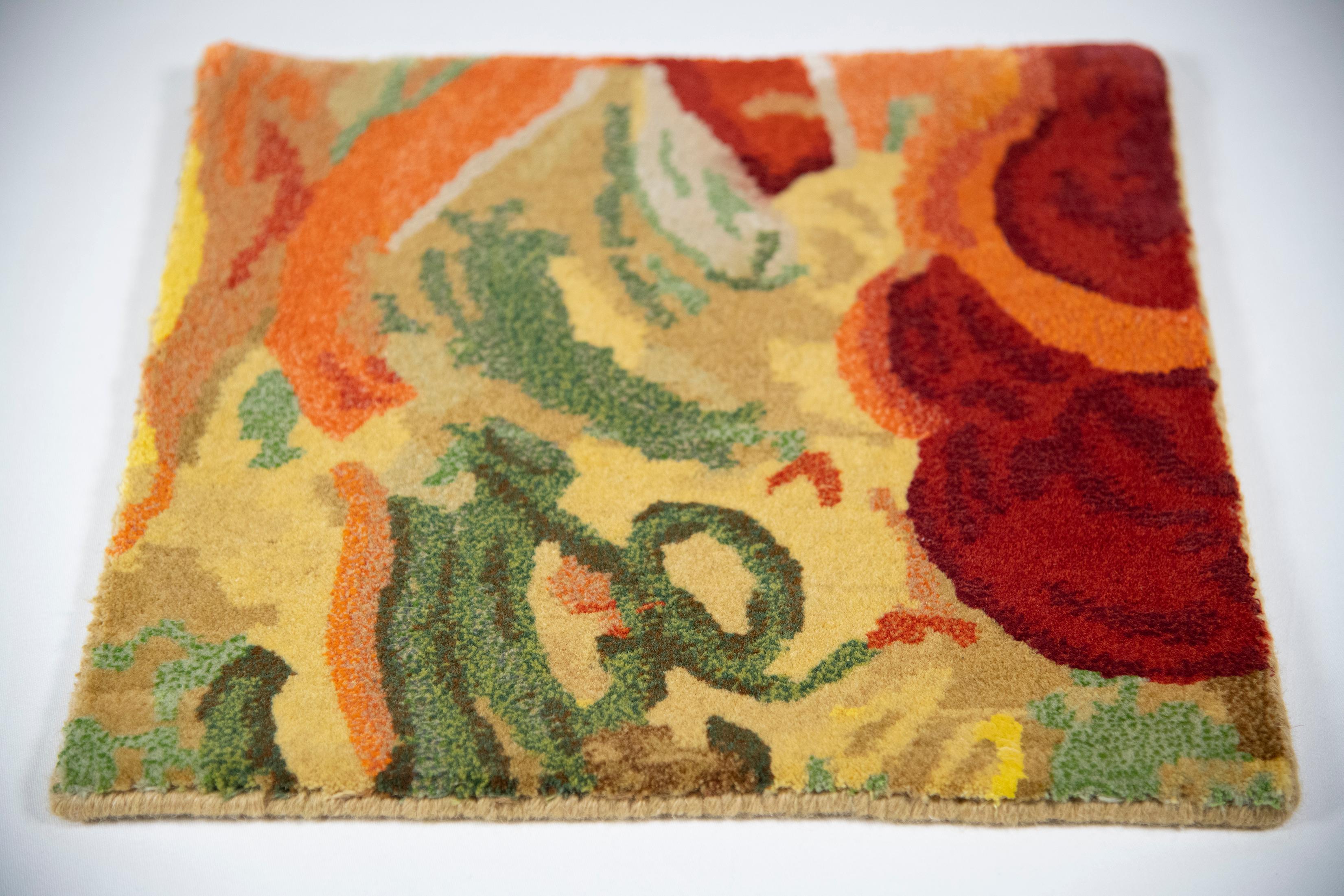 Einzigartige, abstrakte handgeknüpfte Teppiche, 'Photophilic Emergings' (Indisch) im Angebot