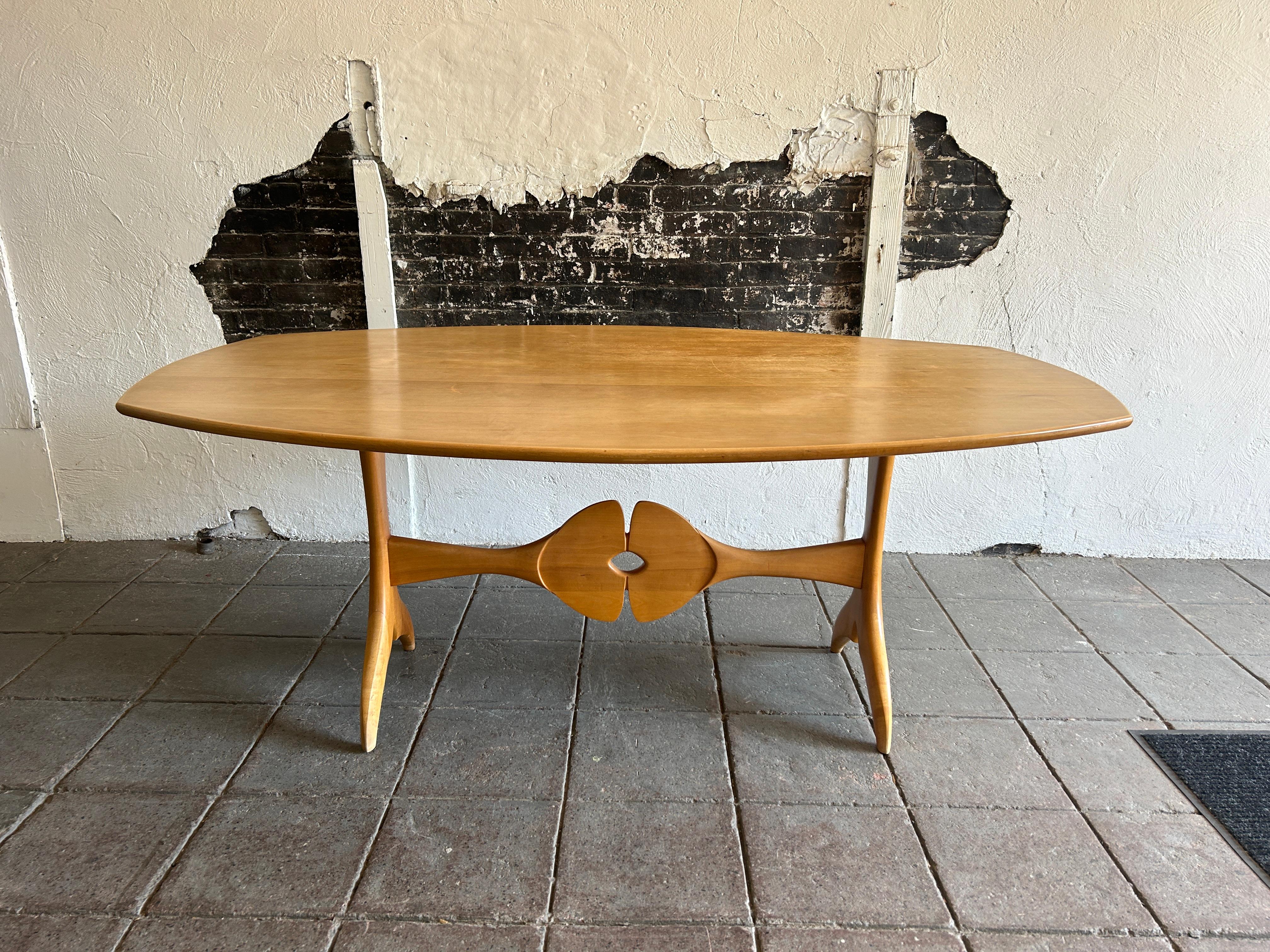 One of a kind American Studio craft birch blonde dining table with 6 chairs For Sale 4