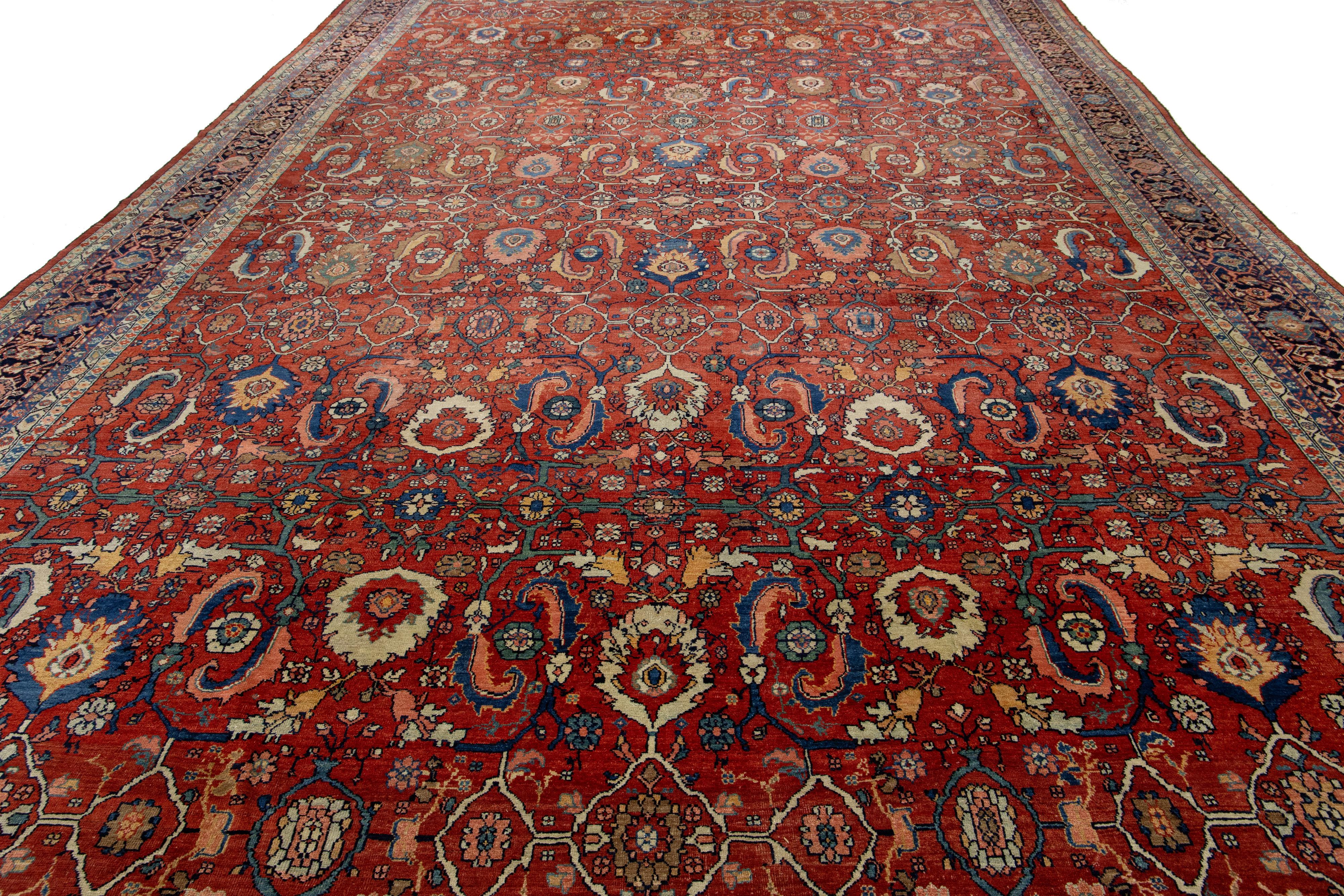 Tapis persan Sultanabad ancien unique en son genre en laine rouge avec motif sur toute sa surface en vente 2
