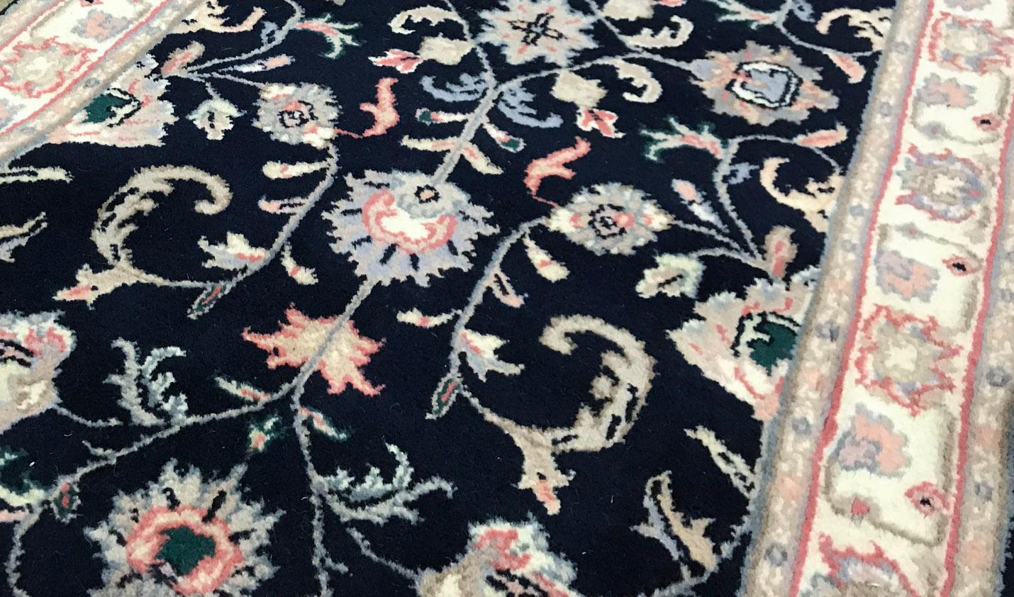 Runner tradizionale in lana intrecciata a mano 2'6 x 18' In condizioni Nuovo in vendita a Secaucus, NJ