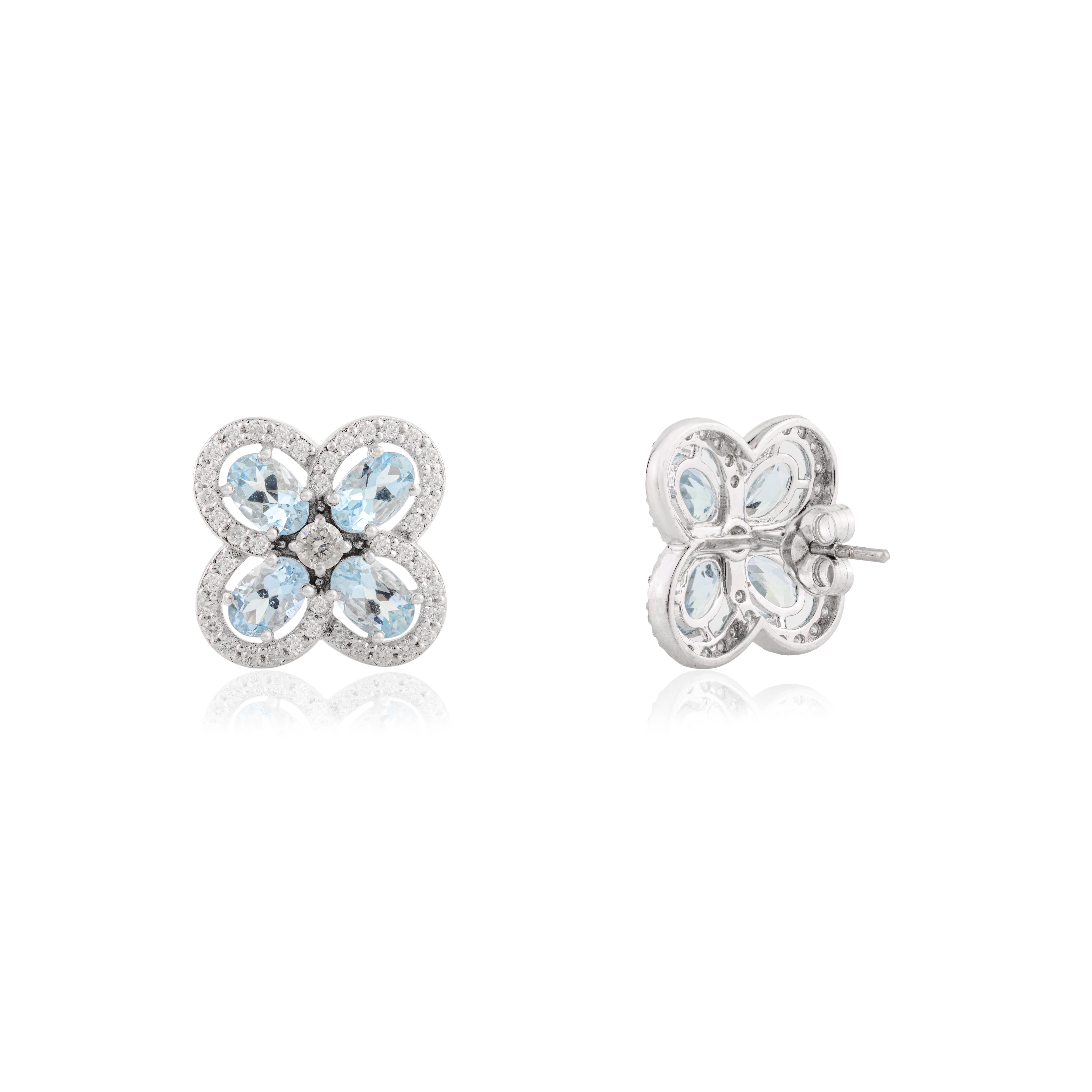 Orecchini da sposa con perno floreale con diamante e acquamarina, unici nel loro genere, in oro bianco 14k In condizioni Nuovo in vendita a New York, NY