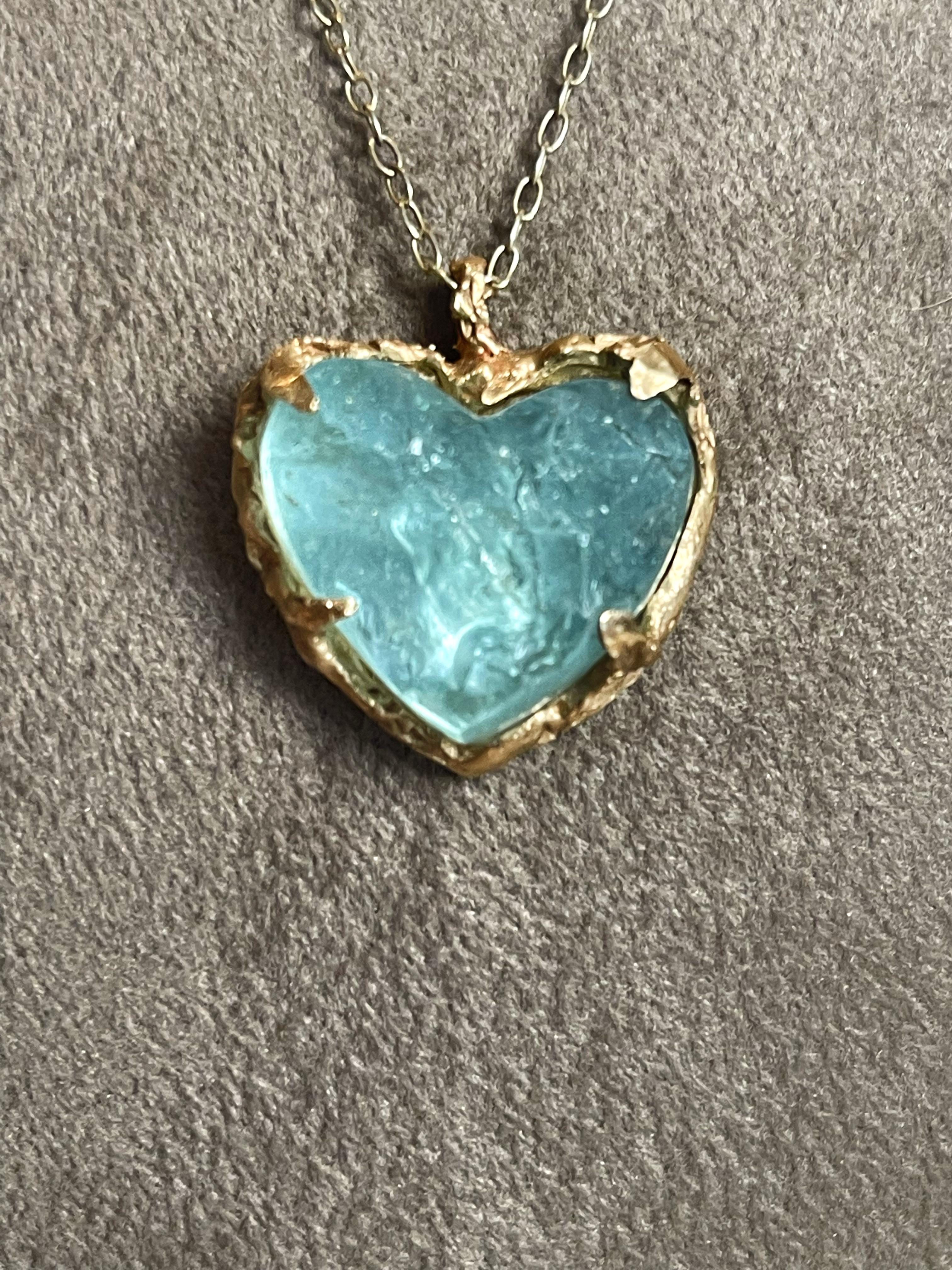 aquamarine heart stone
