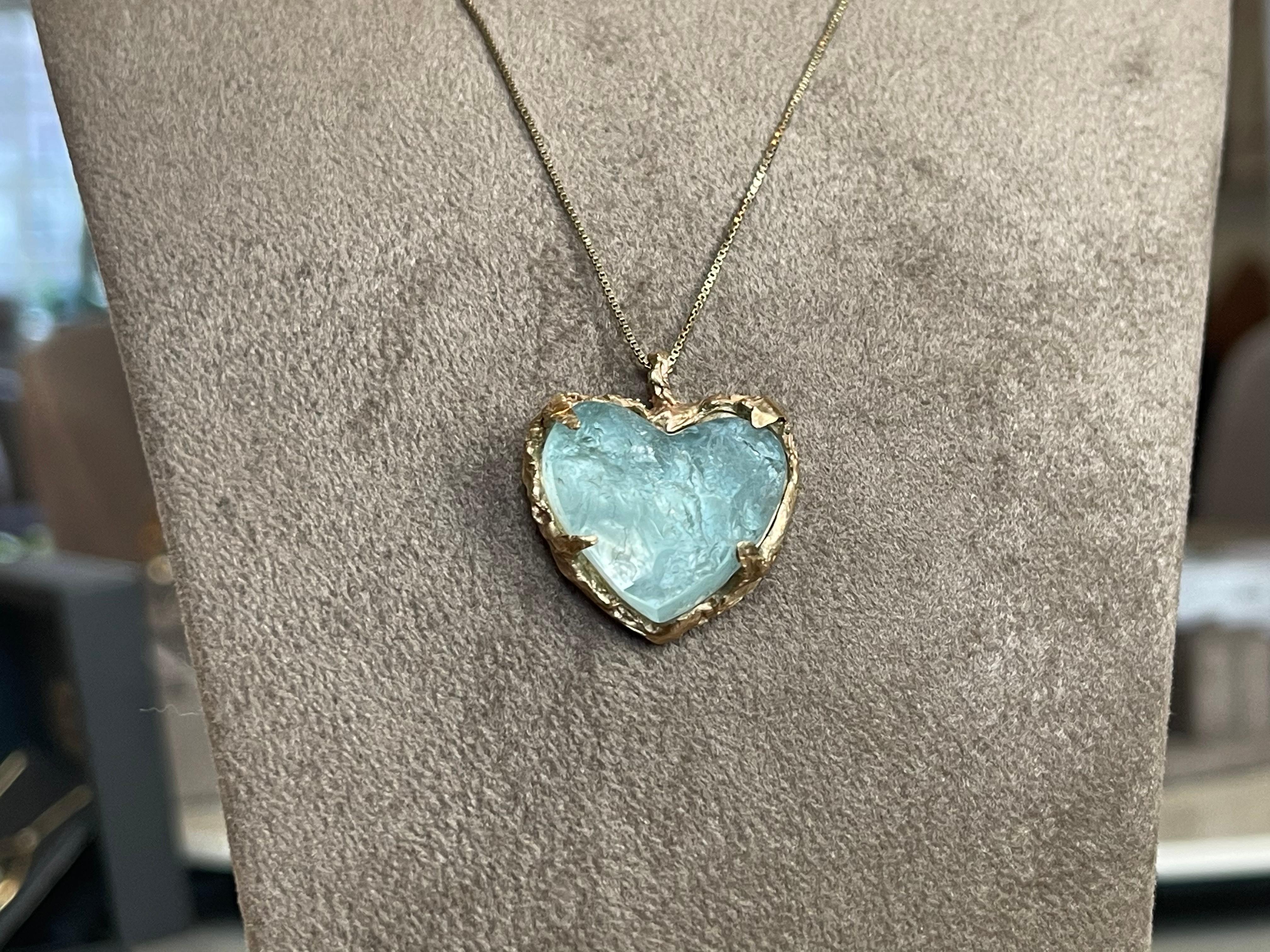 Romantic One of a kind Aquamarine Heart Necklace in 14K Yellow Gold