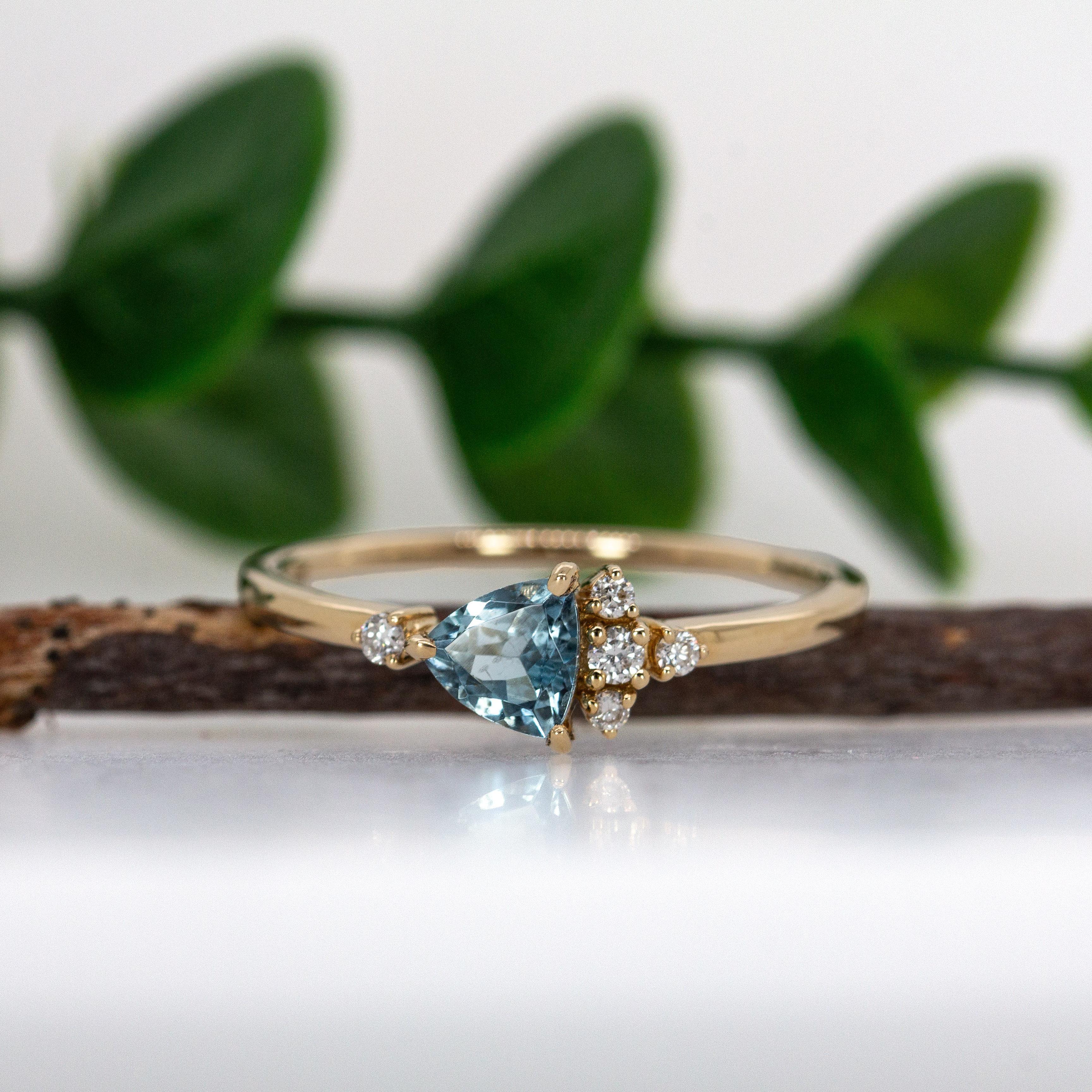 One-of-a-kind Aquamarine Ring w Natural Diamond Accents in Solid 14K Gold TR 5mm (Zeitgenössisch) im Angebot