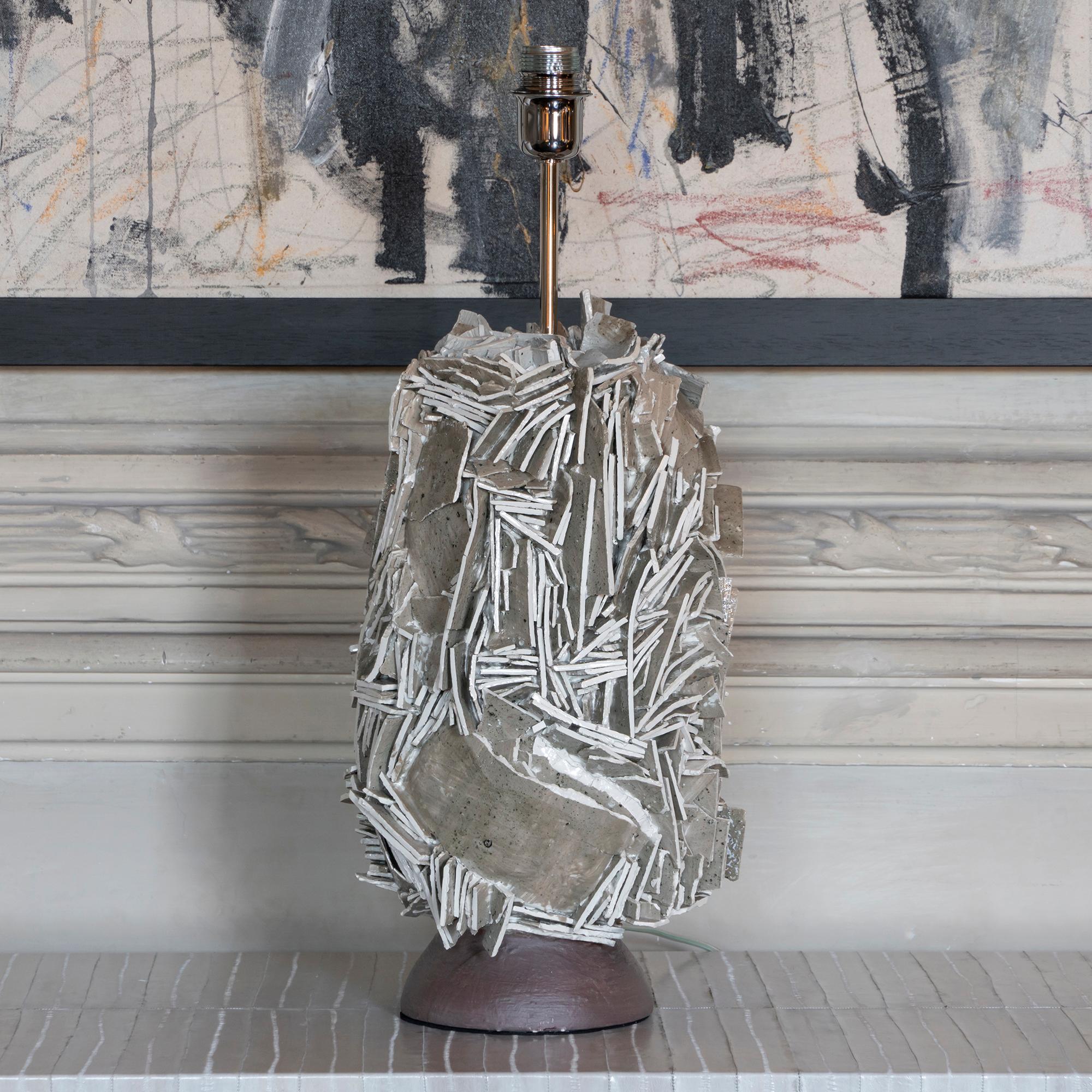 One of a kind artistic table lamp realized in taupe glazed and raw ceramic, lamp measure cm 20 x H. cm 64 plus ivory silk shantung lampshade measure cm 50 x H. cm 36, total high cm 91, natural brass details, Italy, 2020.