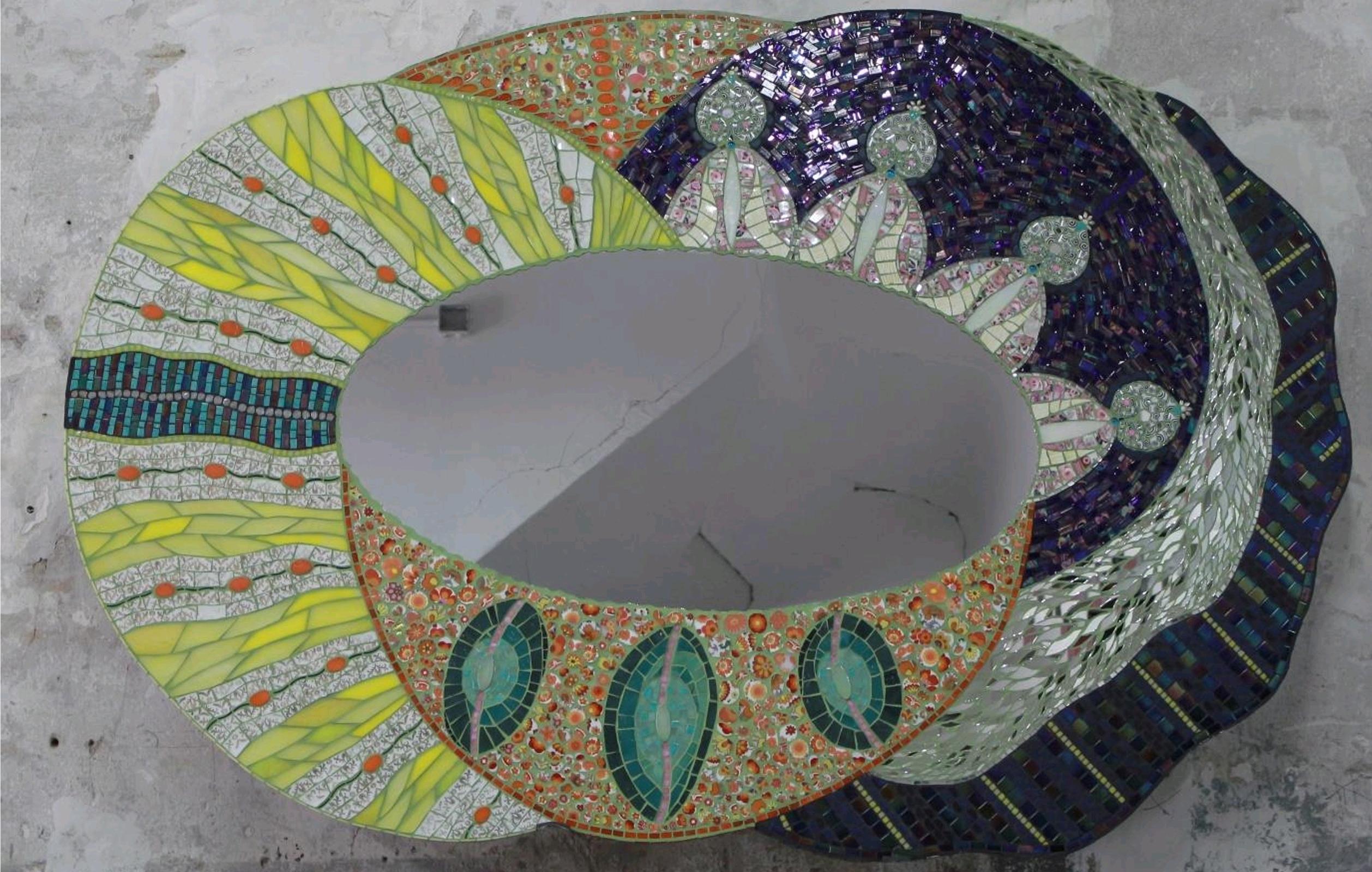 Francese Grande specchio artistico a mosaico fatto a mano, unico nel suo genere, Francia in vendita