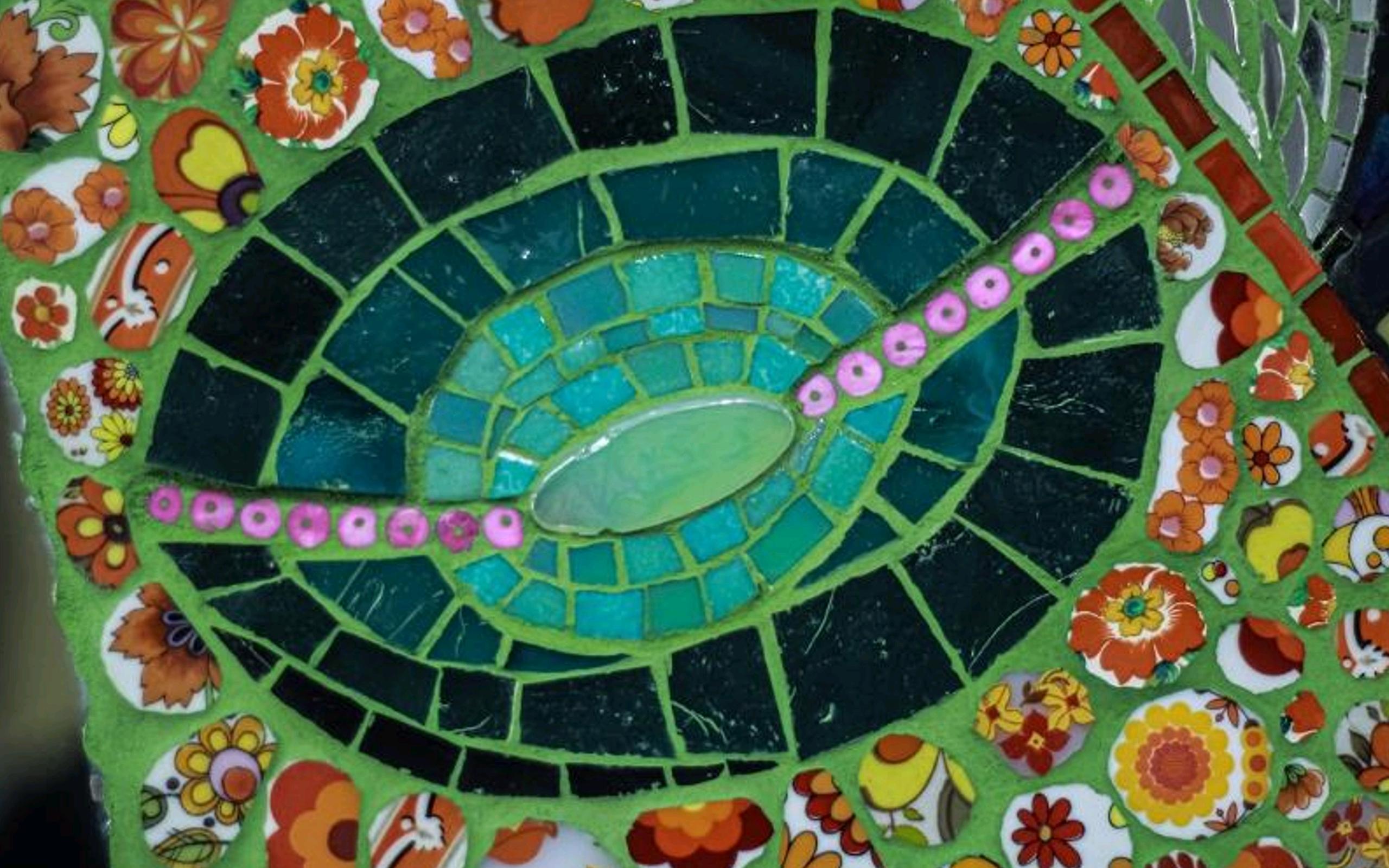 Grande specchio artistico a mosaico fatto a mano, unico nel suo genere, Francia in vendita 1