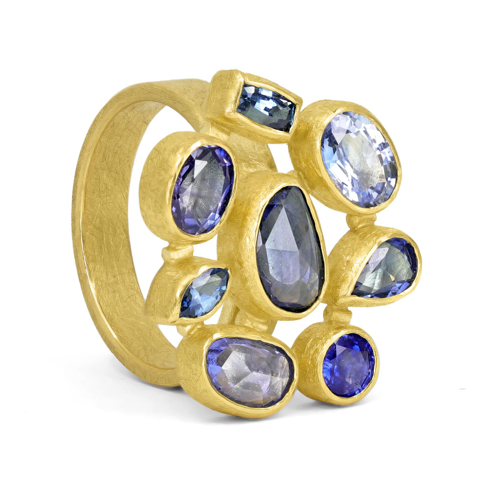 Contemporary One of a Kind Blue + Violet Sapphire 22k Gold Mosaic Ring, Petra Class 2024