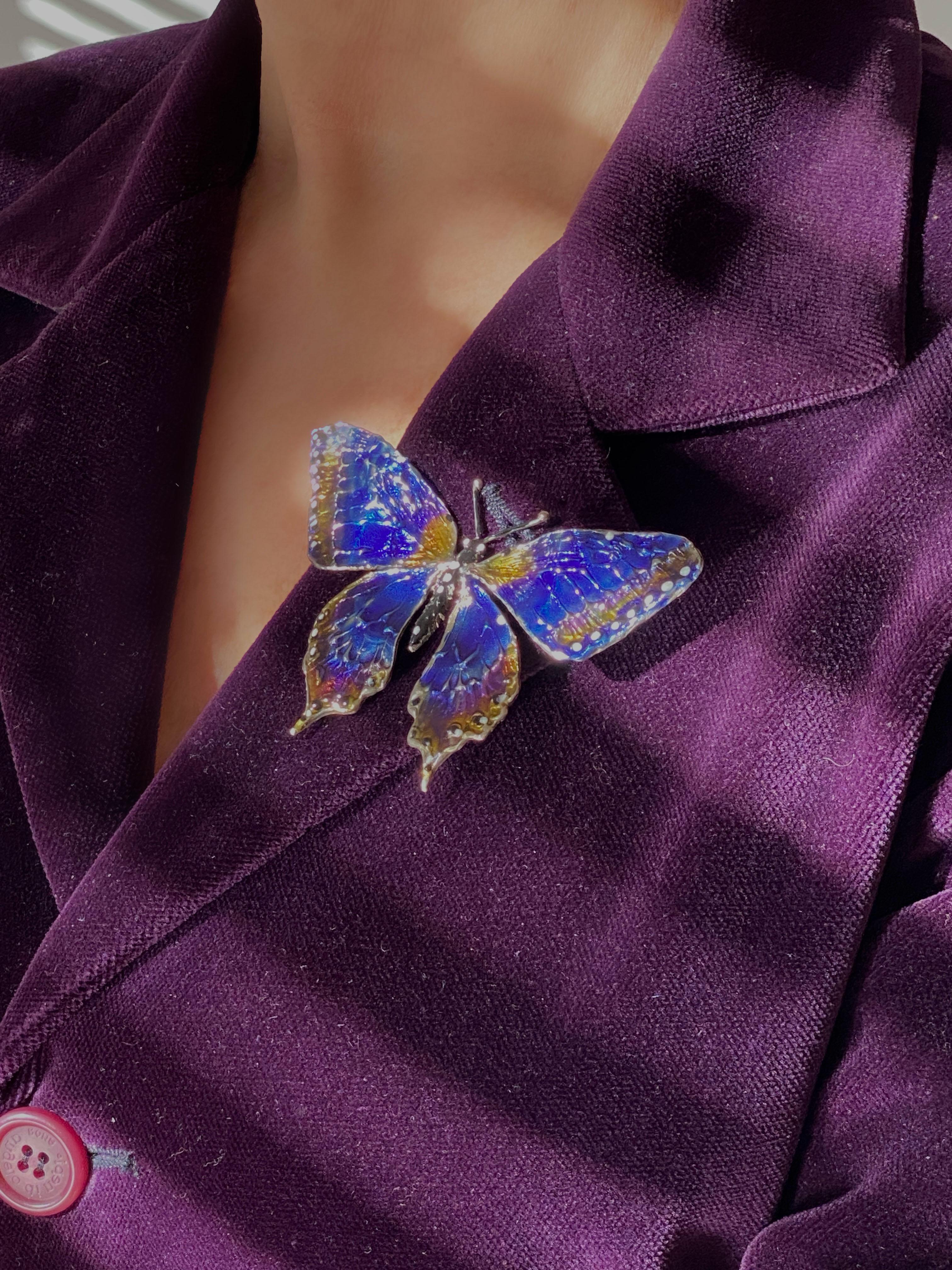 One of A Kind Butterfly Hand Painted Blue Wings Enamel Brooch In New Condition For Sale In Rome, IT