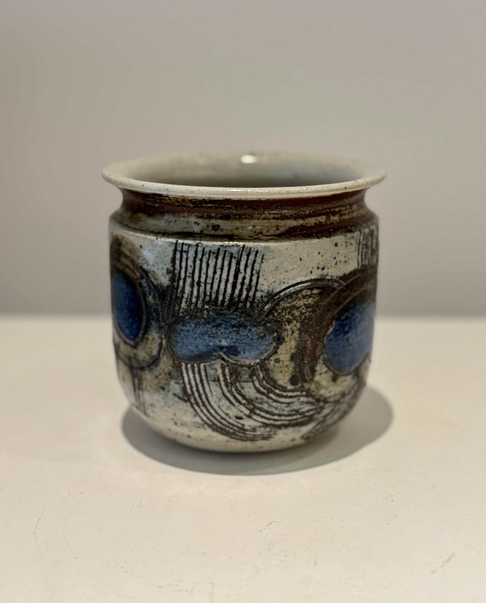 Einzigartige Keramikvase von Lisa Larson, Gustavsberg, Schweden, 1960er Jahre im Zustand „Gut“ im Angebot in Paris, FR