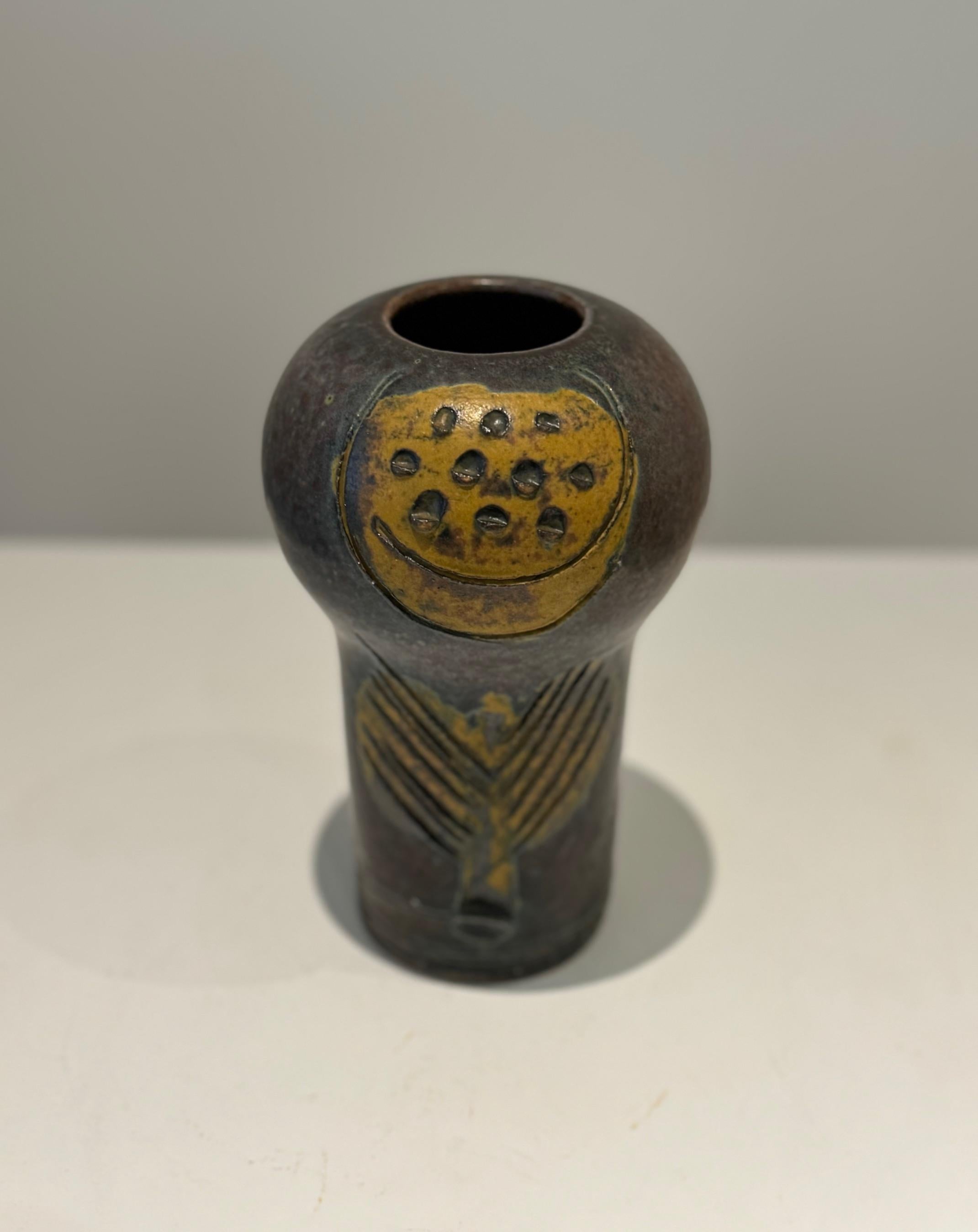 Jarrón de cerámica único firmado por Lisa Larson , Gustavsberg Suecia, años 60 Sueco en venta
