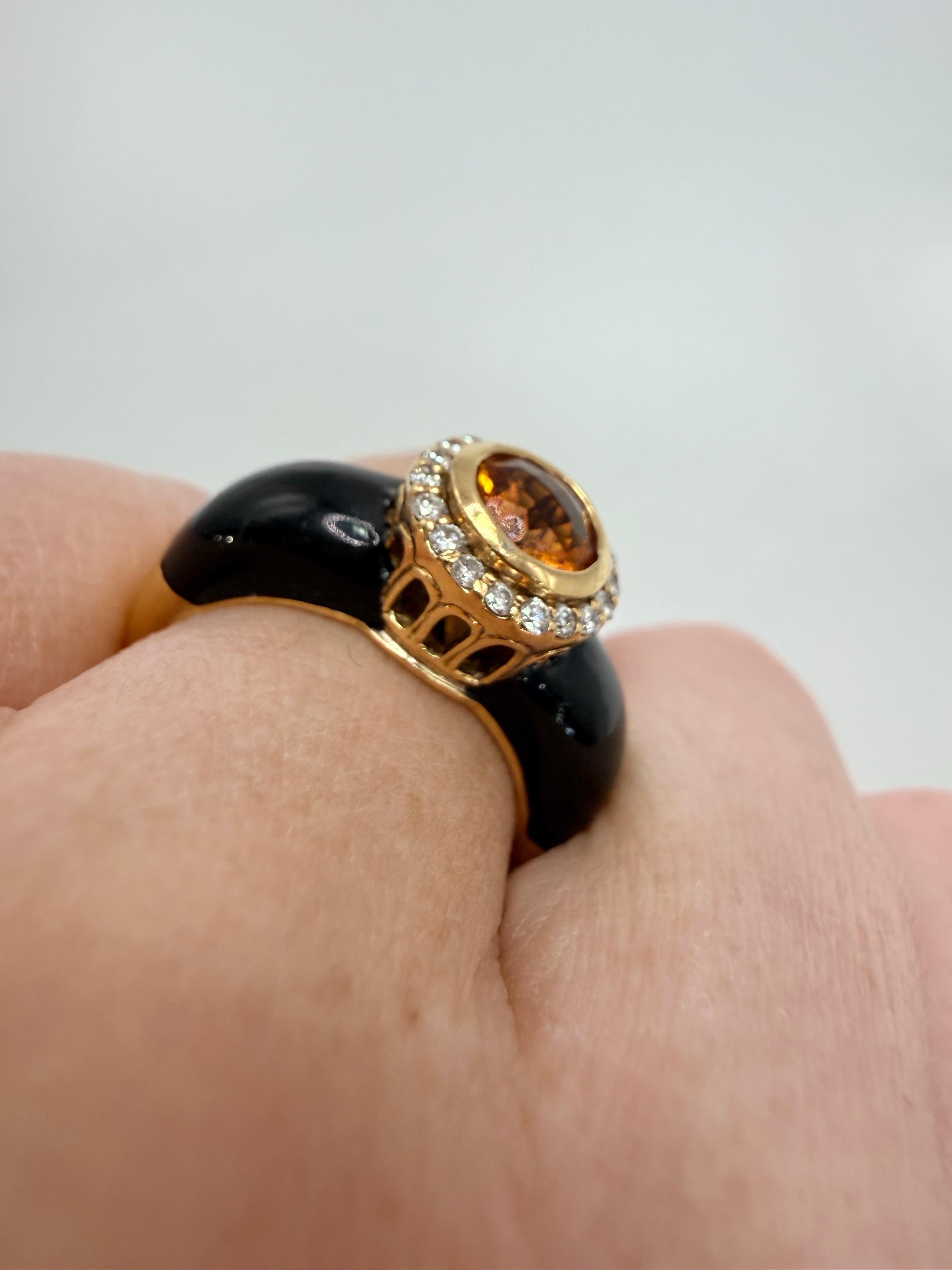 Taglio brillante Unico nel suo genere Anello con diamante citrino cognac in oro 18KT RARO TROVAMENTO in vendita