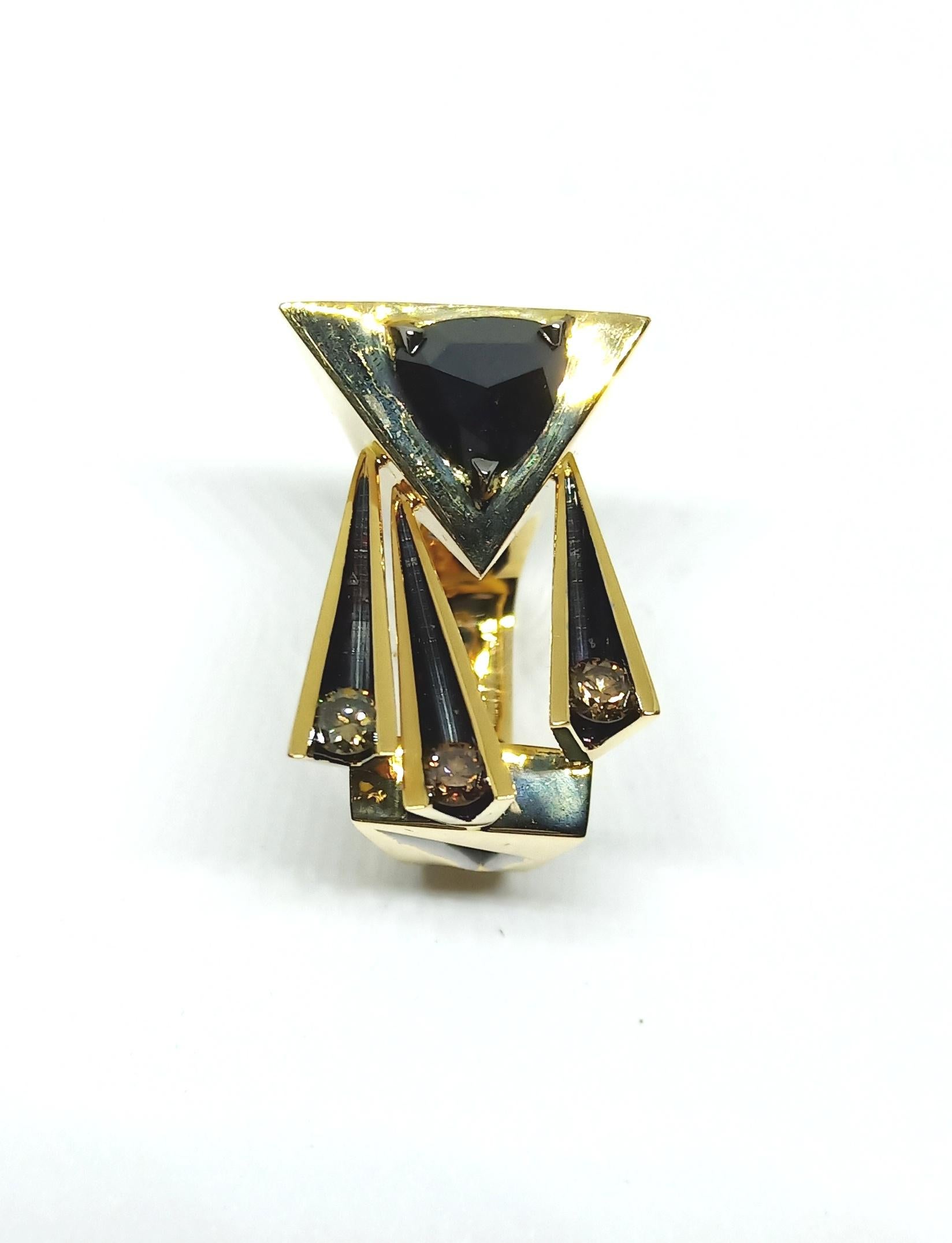 Women's One Of a Kind Round Brown and Black Rose Cut Diamond 18 Karat Gold Fashion Ring For Sale