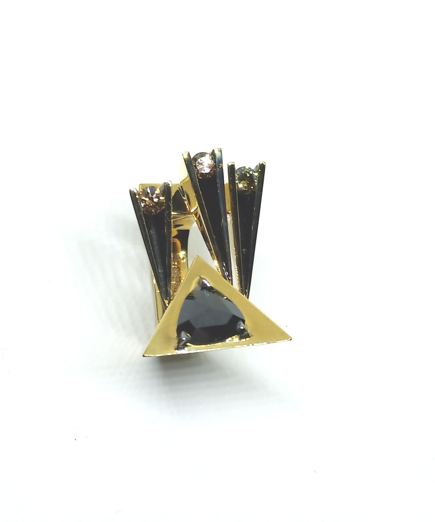 One Of a Kind Round Brown and Black Rose Cut Diamond 18 Karat Gold Fashion Ring For Sale 1