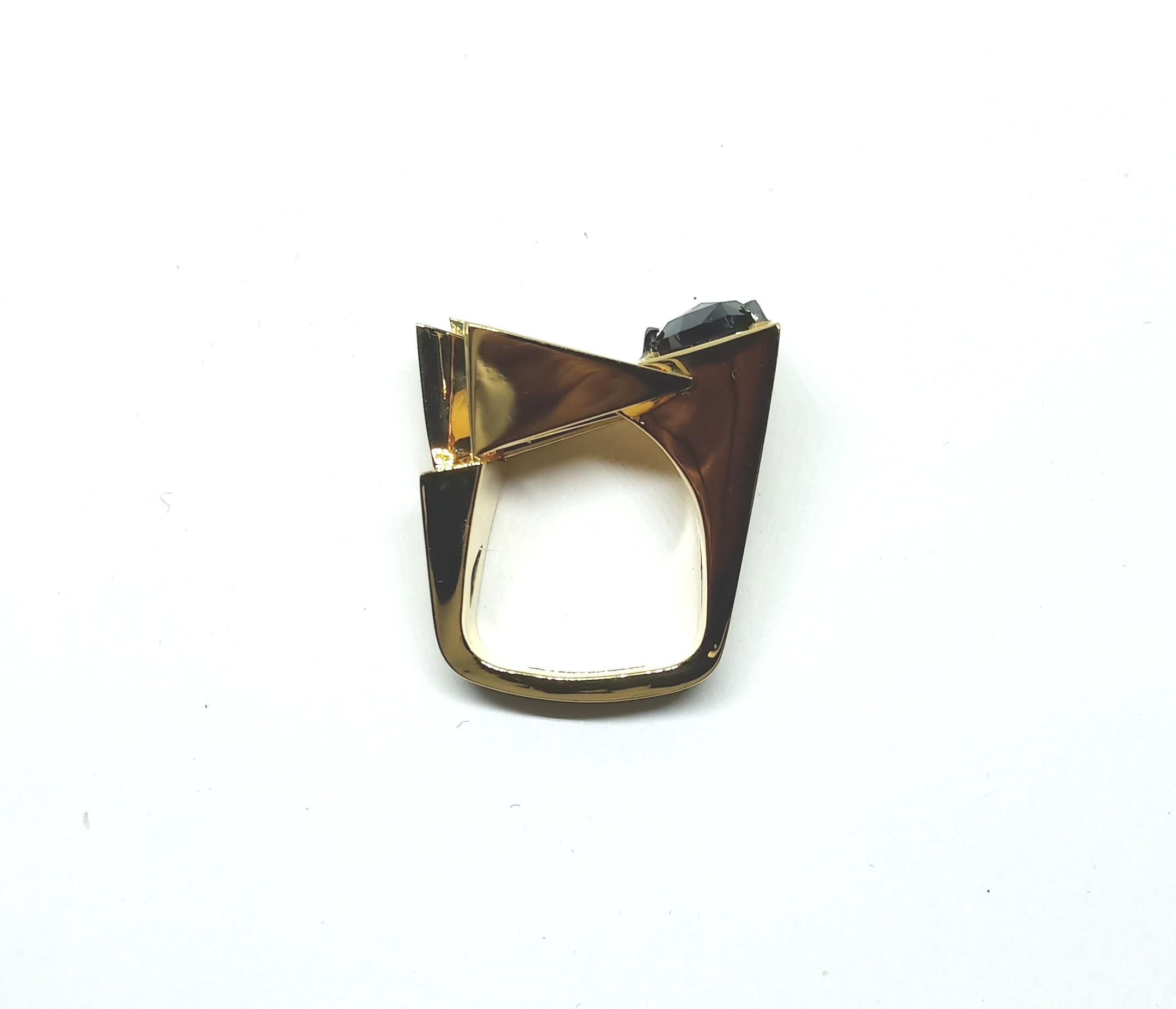 One Of a Kind Round Brown and Black Rose Cut Diamond 18 Karat Gold Fashion Ring For Sale 3