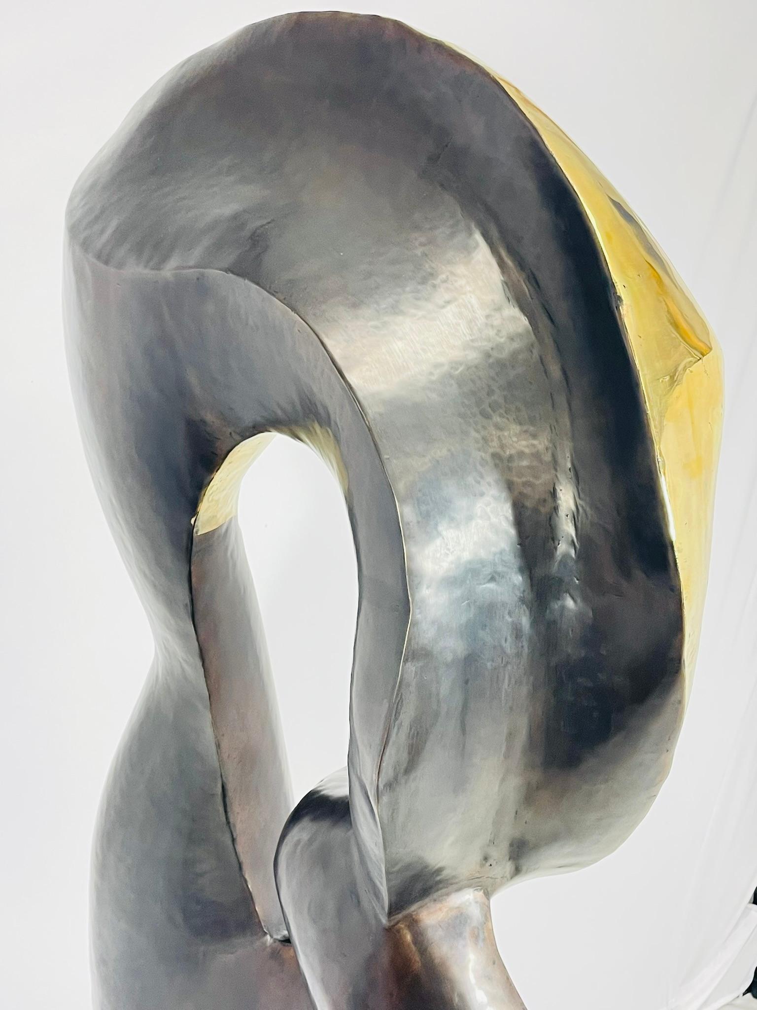 Figurativo unico nel suo genere  Scultura da terra in ottone massiccio, USA 21° secolo in vendita 2