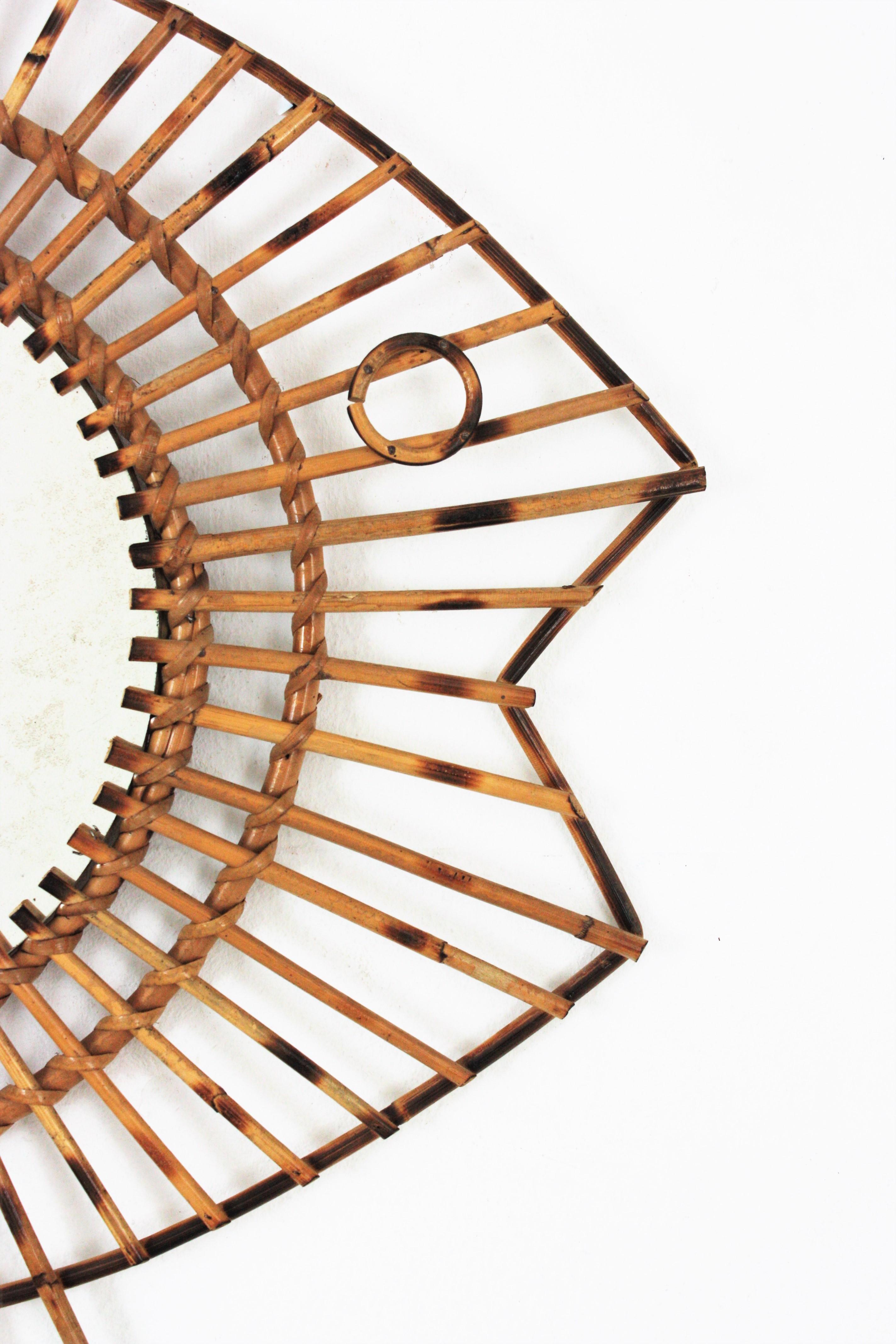 One of a Kind French 1950s Rattan Fish Shaped Mirror In Good Condition In Barcelona, ES