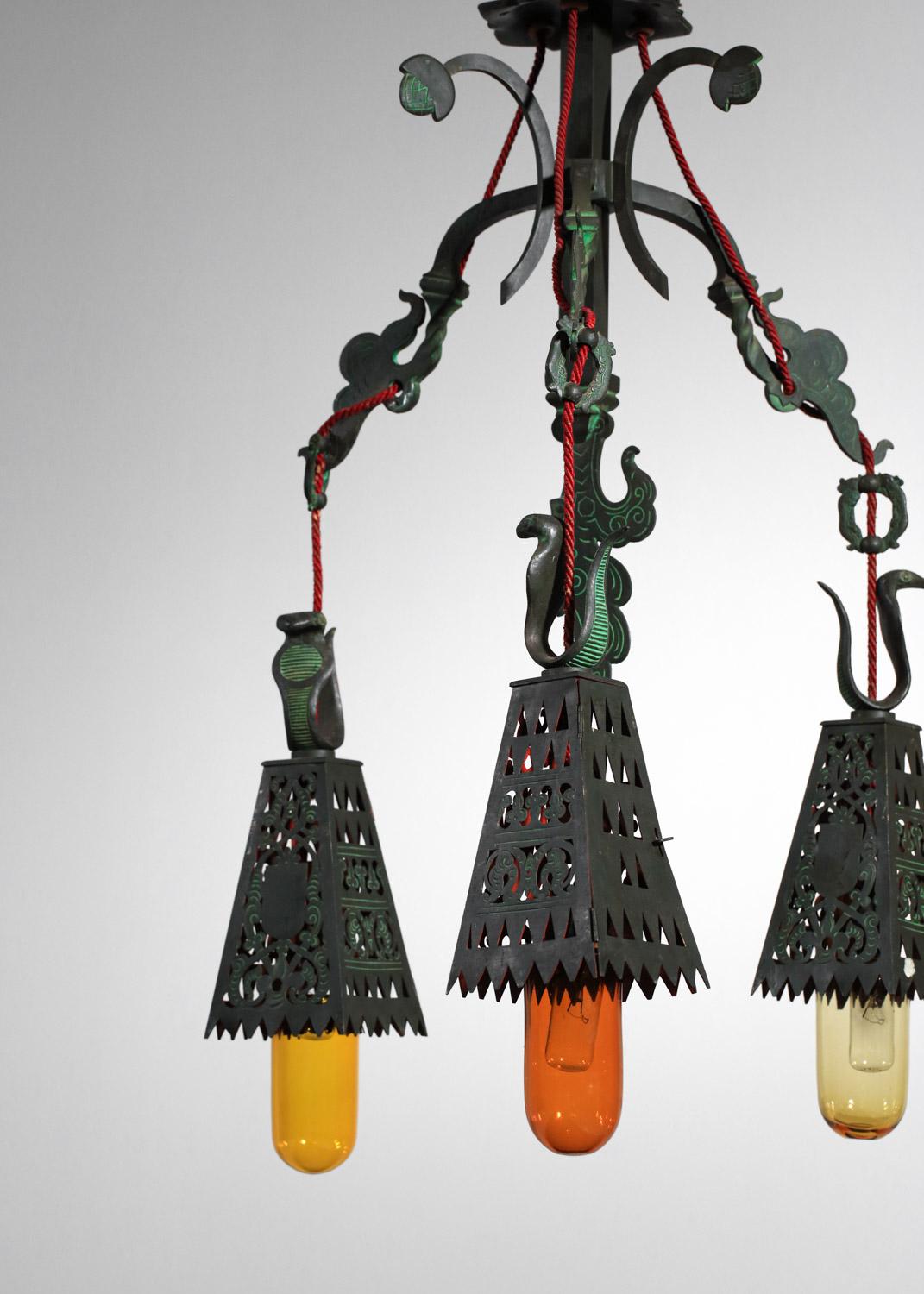 One-of-a-kind French chandelier orientalist decor from the 1940s chased bronze  For Sale 13