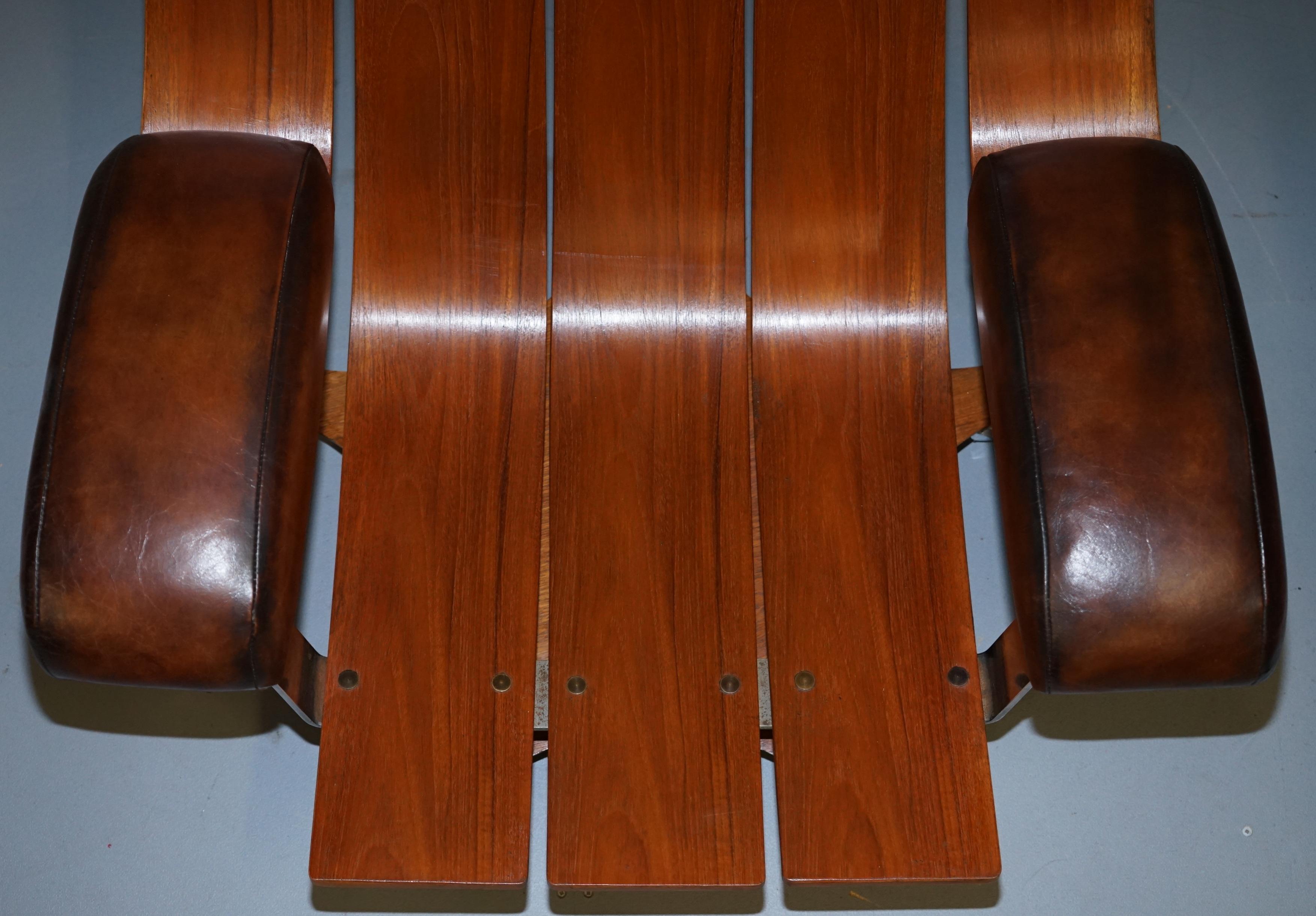 Einzigartiger, vollständig restaurierter, handgefärbter Housemaster-Sessel aus braunem Leder von G-Plan im Angebot 10