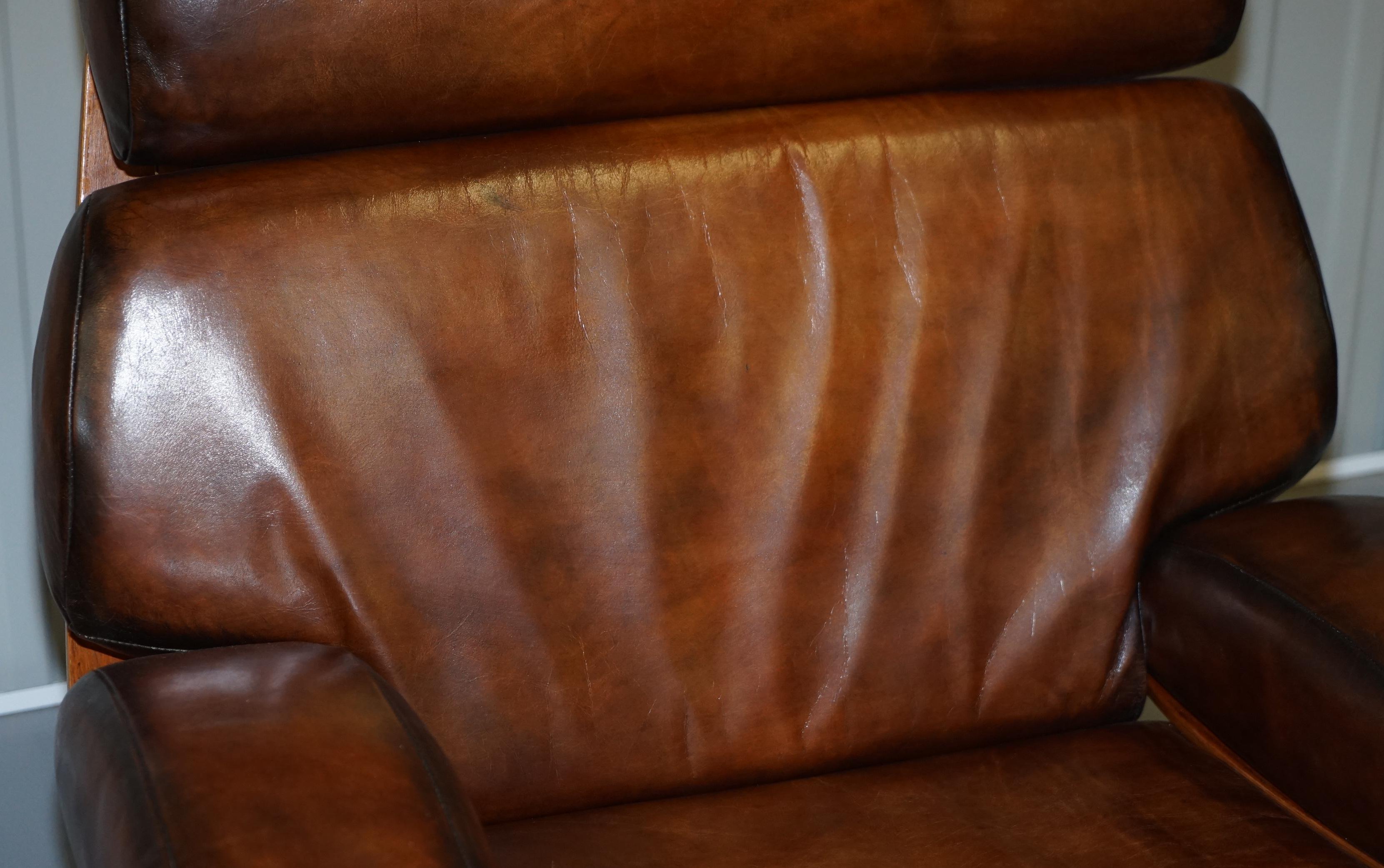 Einzigartiger, vollständig restaurierter, handgefärbter Housemaster-Sessel aus braunem Leder von G-Plan im Angebot 1
