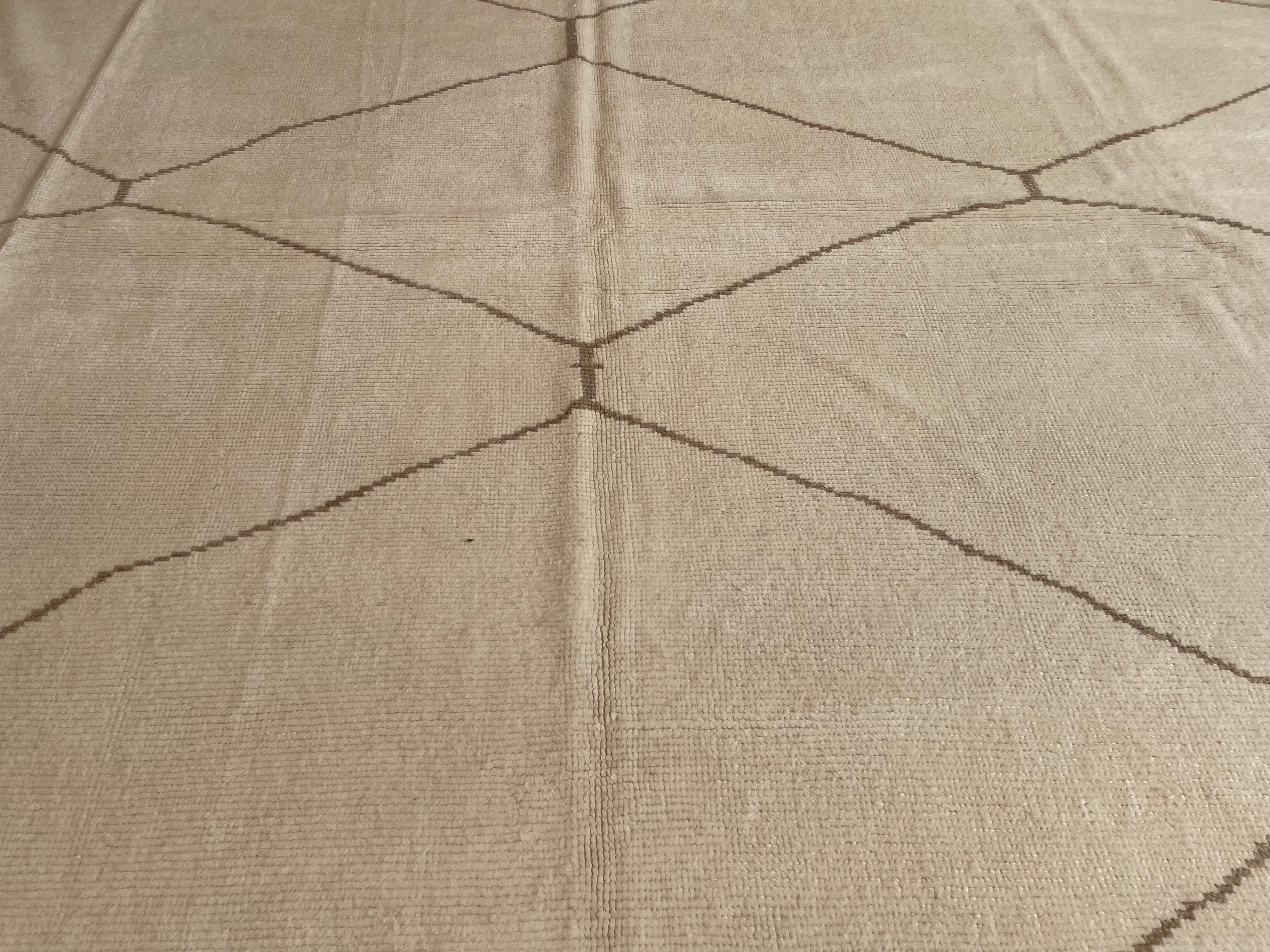 Tapis turc géométrique unique en son genre Neuf - En vente à West Hollywood, CA