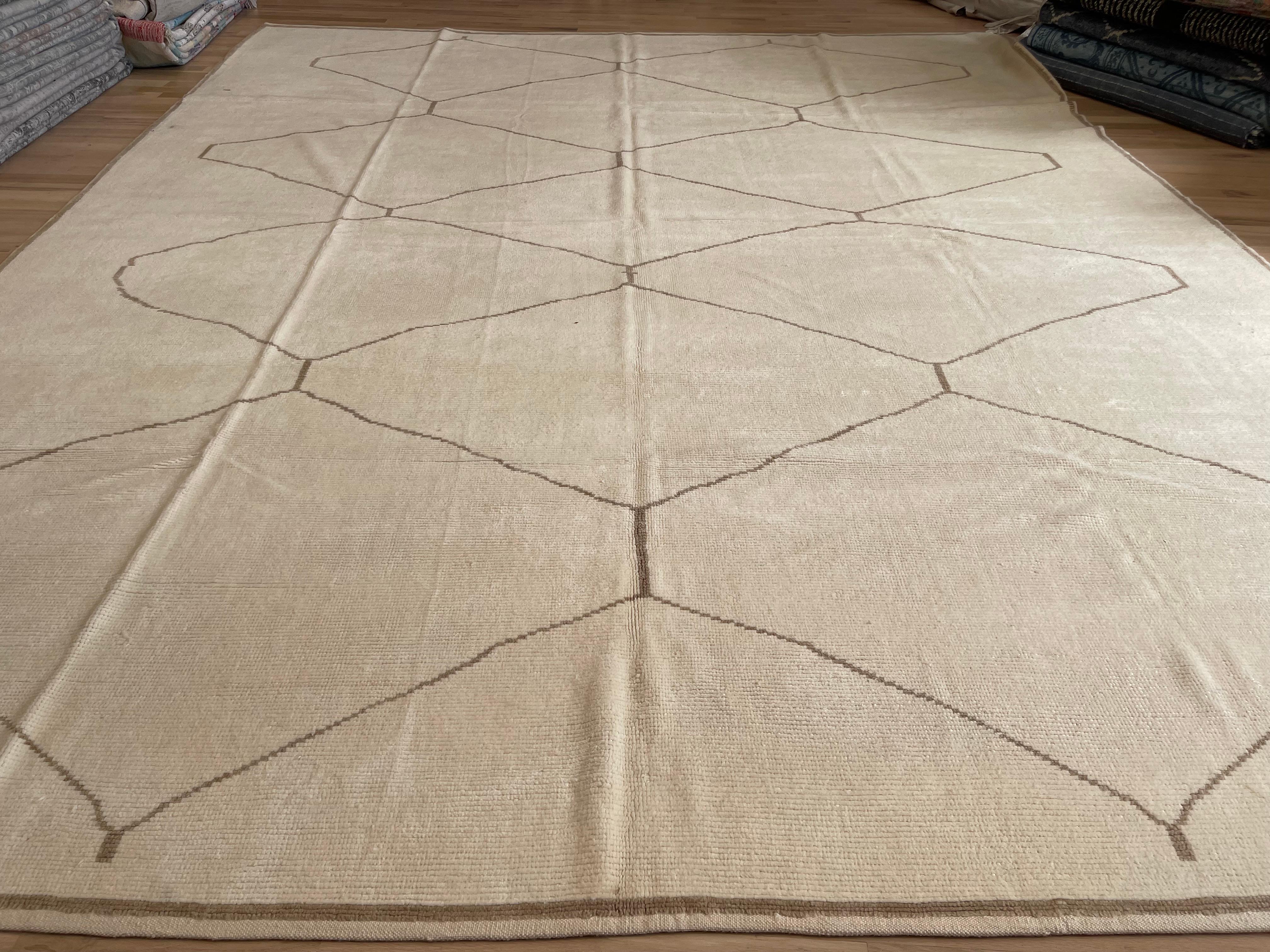 Tapis turc géométrique unique en son genre en vente 1