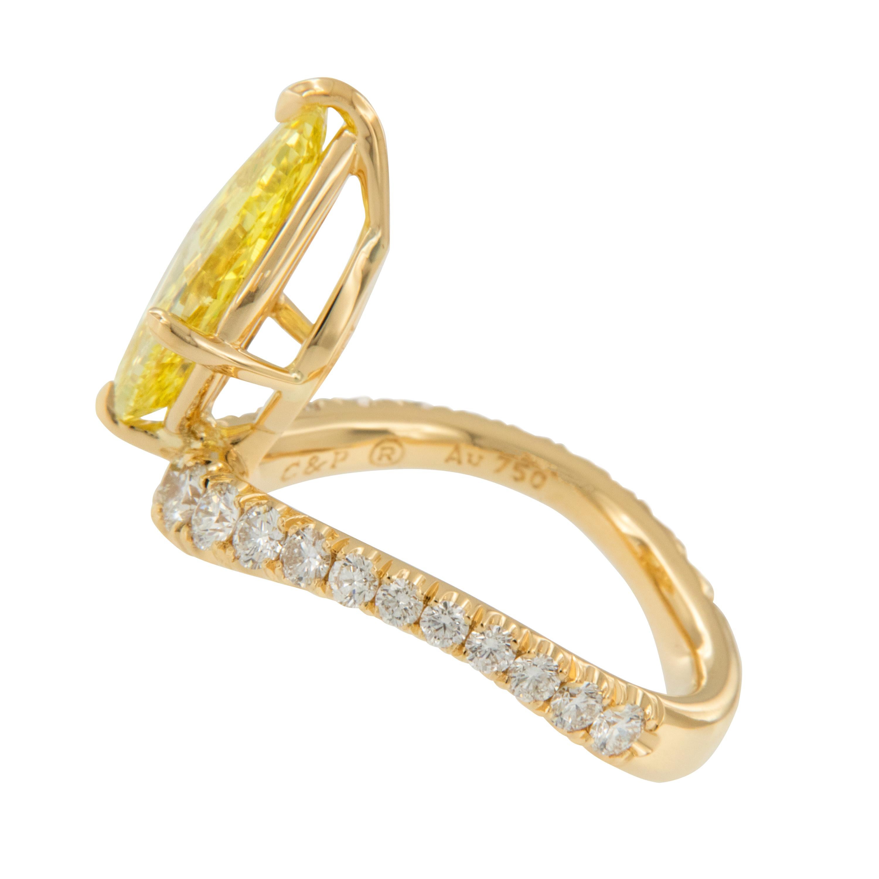 One of a Kind GIA 2.95 Carat Briolette Cut Fancy Intense Yellow Diamond Ring In New Condition In Troy, MI