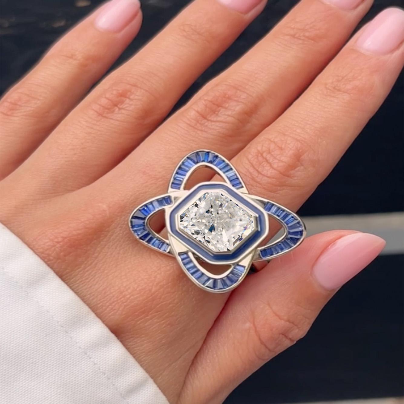 Art Déco Unico nel suo genere, l'anello Cocktail con diamanti da 7 carati certificati GIA in vendita