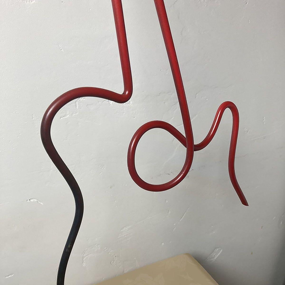Moderne Sculpture de câble de guitare en acier - Exemplaire unique en vente