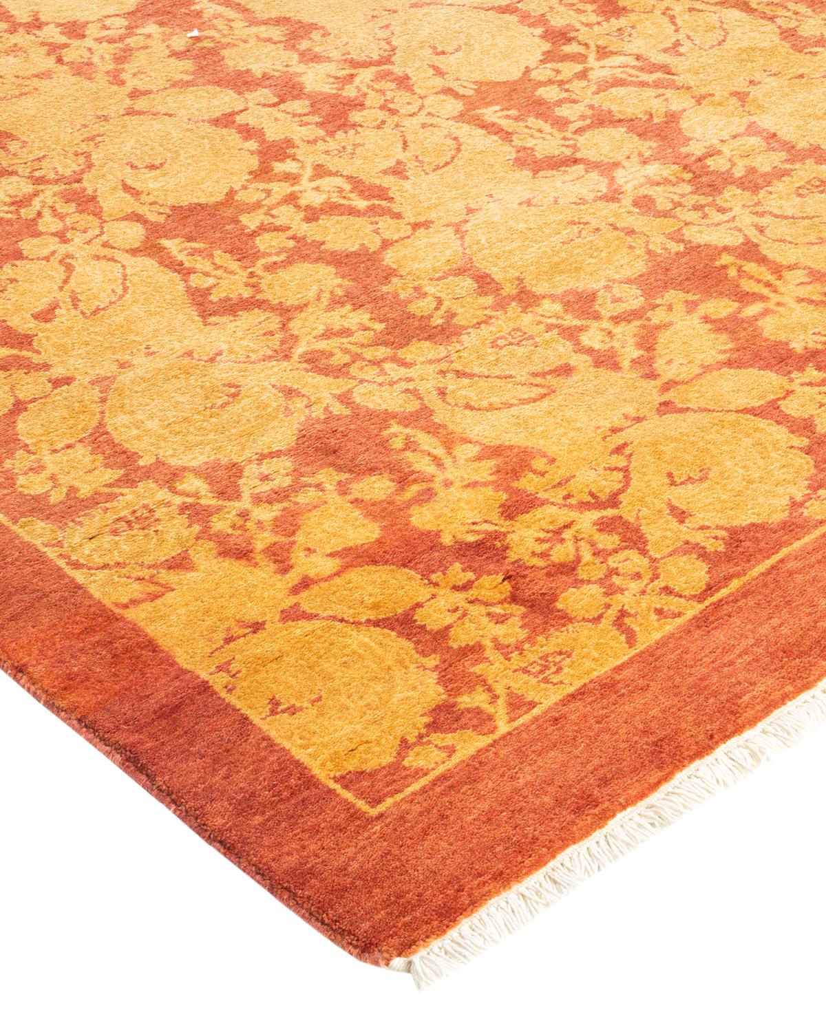 Avec leurs palettes discrètes et leurs motifs à l'envers, les tapis de la collection Mogul apporteront une sophistication intemporelle à n'importe quelle pièce. Influencés par un éventail de motifs turcs, indiens et persans, les artisans qui tissent