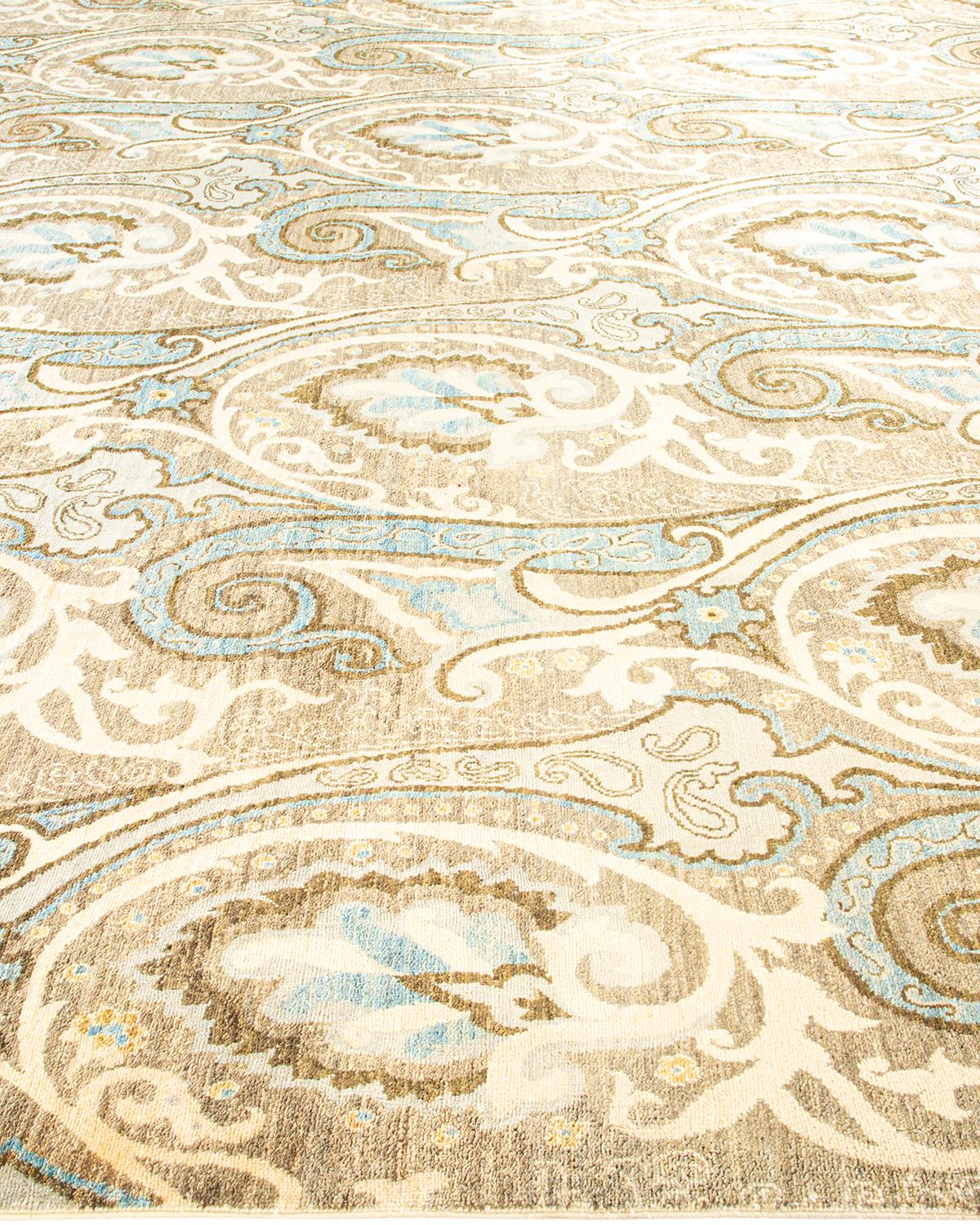 Pakistani One-of-a-kind Hand Knotted Abstract Suzani Light Gray Area Rug For Sale