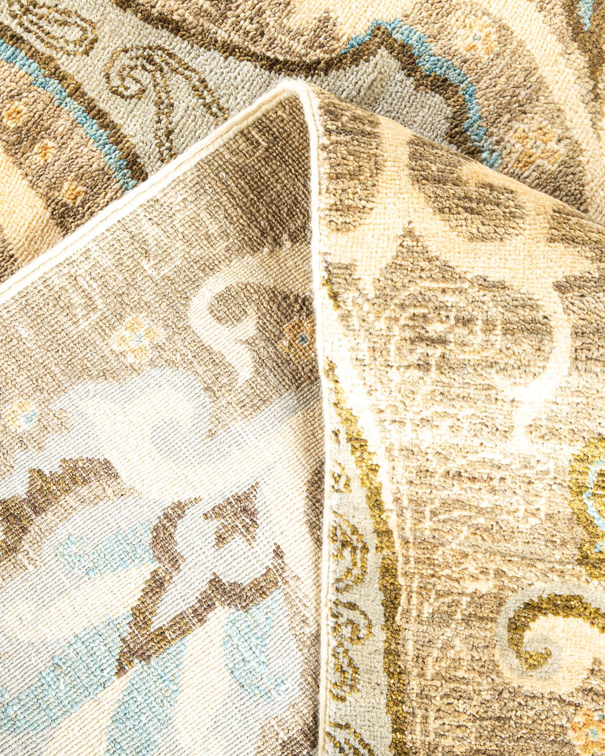 Wool One-of-a-kind Hand Knotted Abstract Suzani Light Gray Area Rug For Sale
