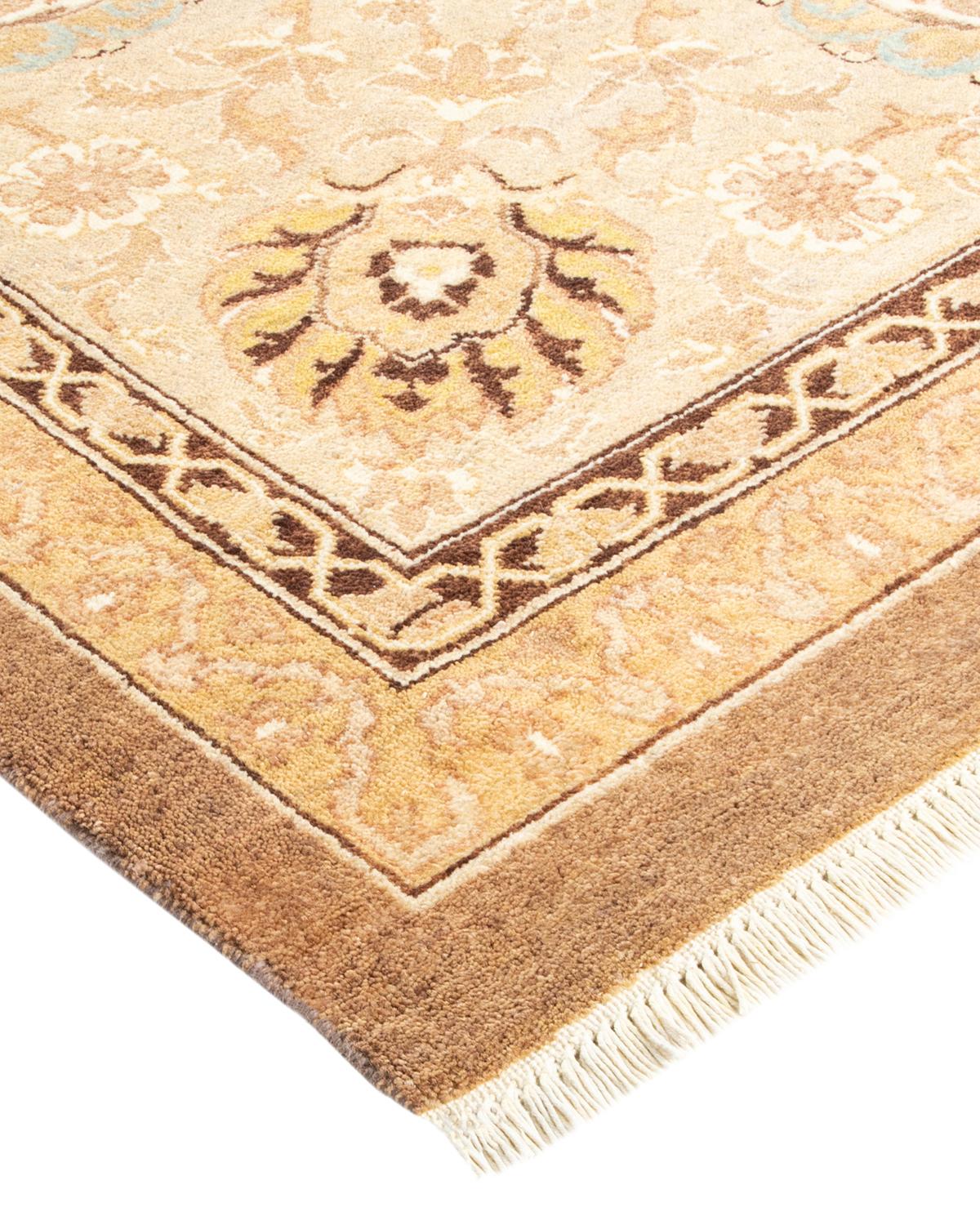 Con una amalgama de tamaños e influencias estéticas que van del art déco al Rorschach y el modernismo, las alfombras de la colección Eclectic desafían la definición, pidiendo en su lugar convertirse en intrigantes puntos focales de una habitación.